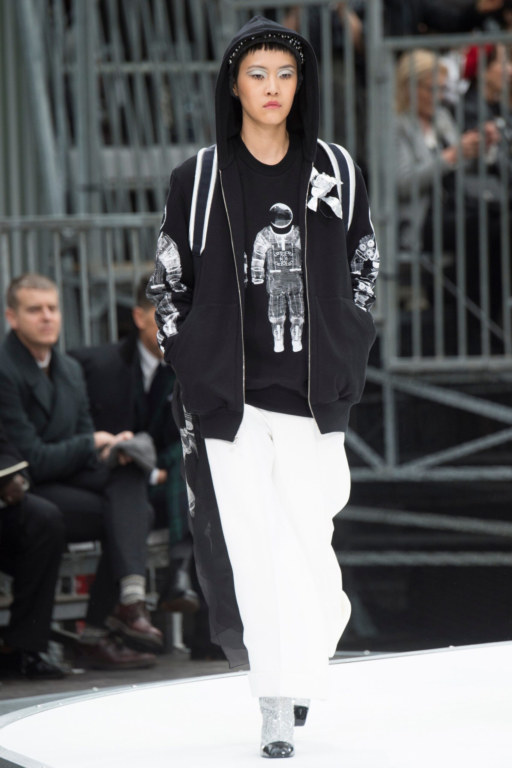 Chanel F/W 17 Look 658