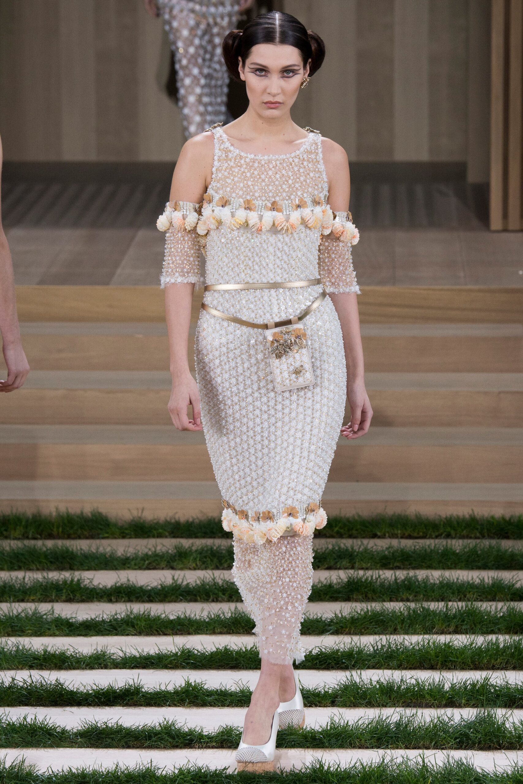 Chanel S/S 16 Couture Look 822