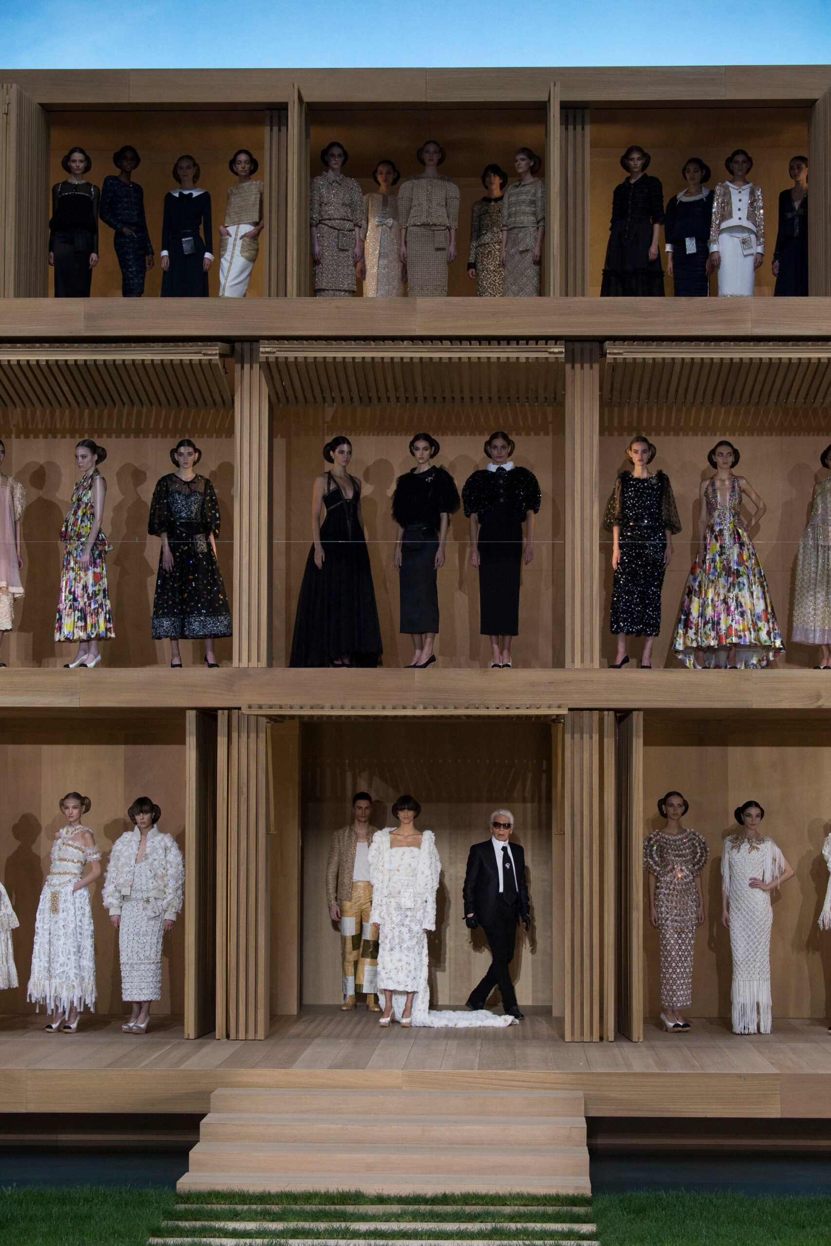 Chanel S/S 16 Couture Look 947