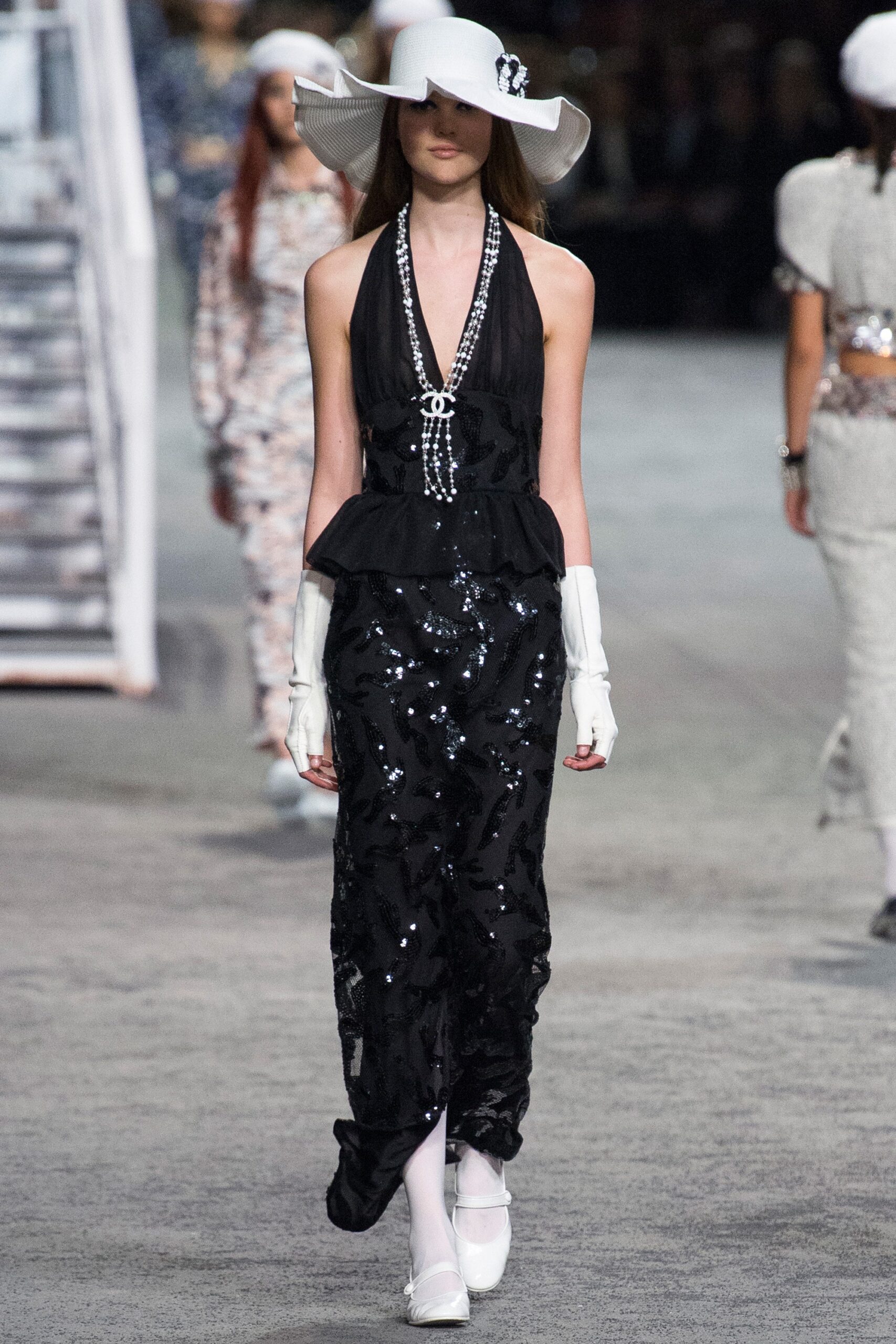 Chanel Resort 19 Look 68
