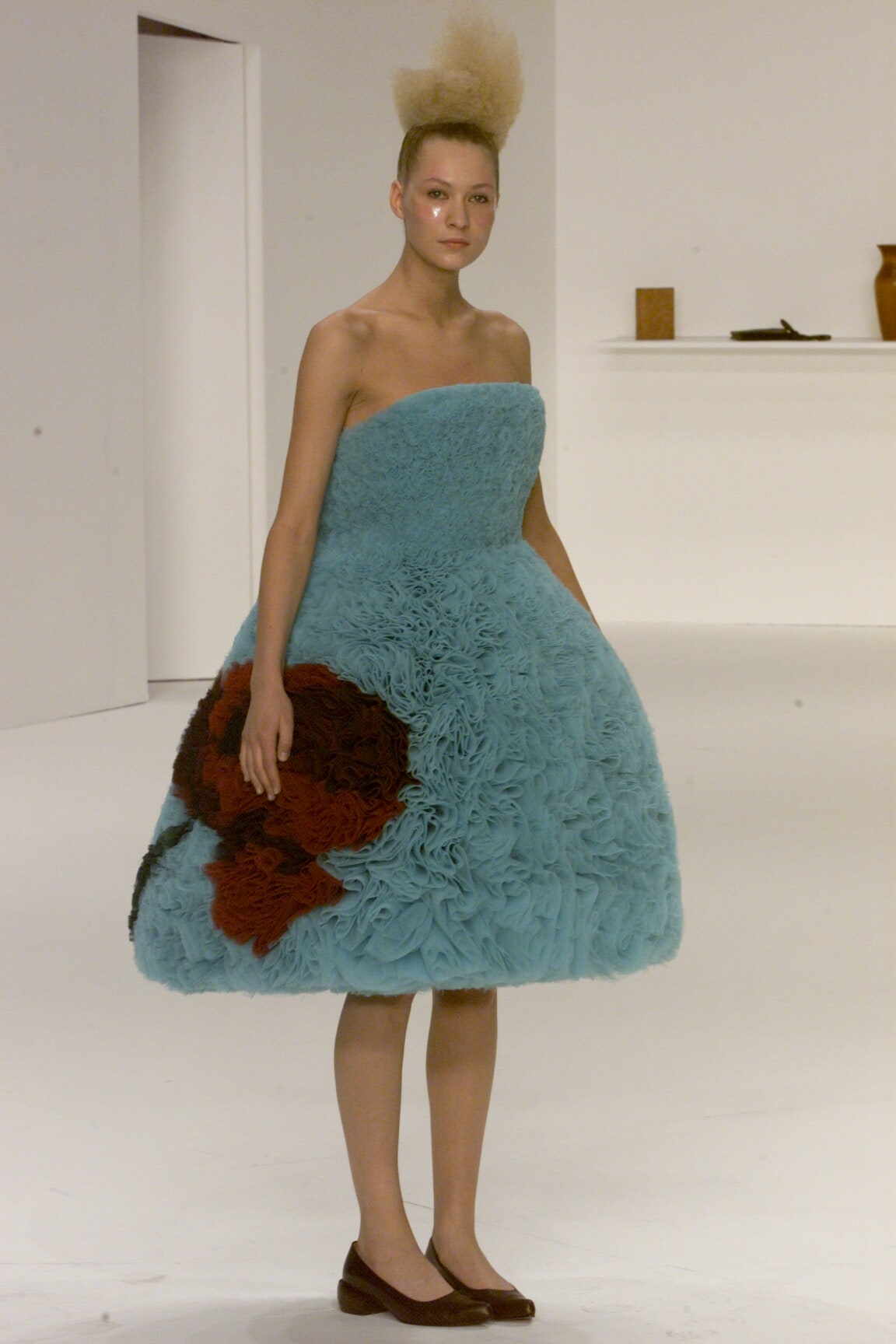 Chalayan F/W 00 Look 74