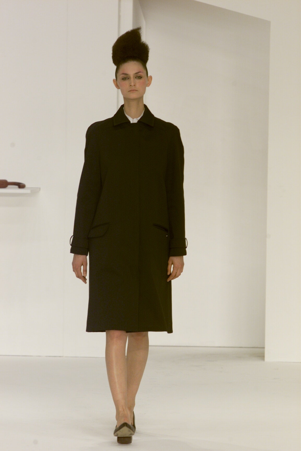 Chalayan F/W 00 Look 136