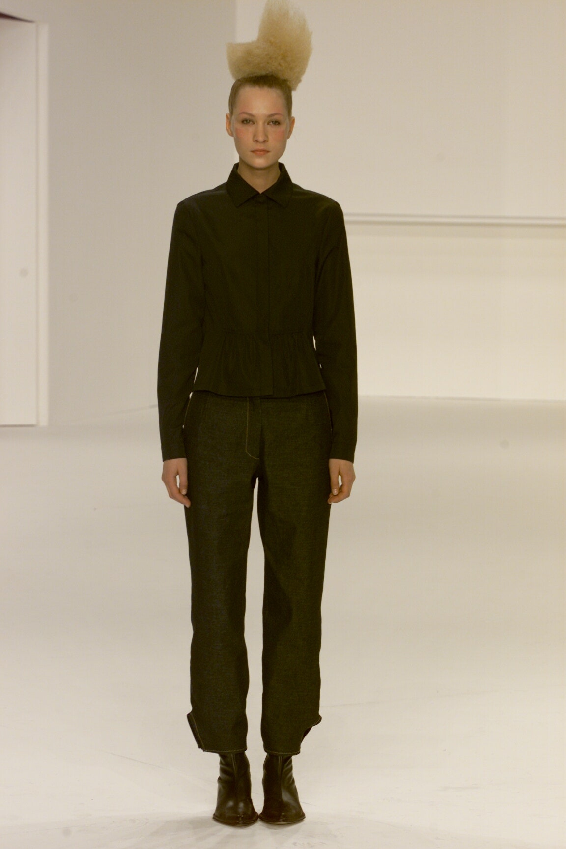 Chalayan F/W 00 Look 142