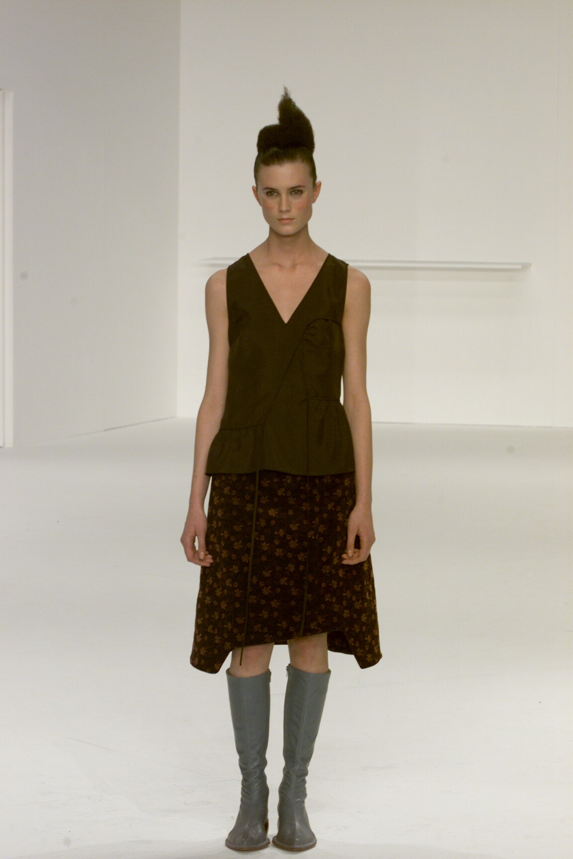 Chalayan F/W 00 Look 213