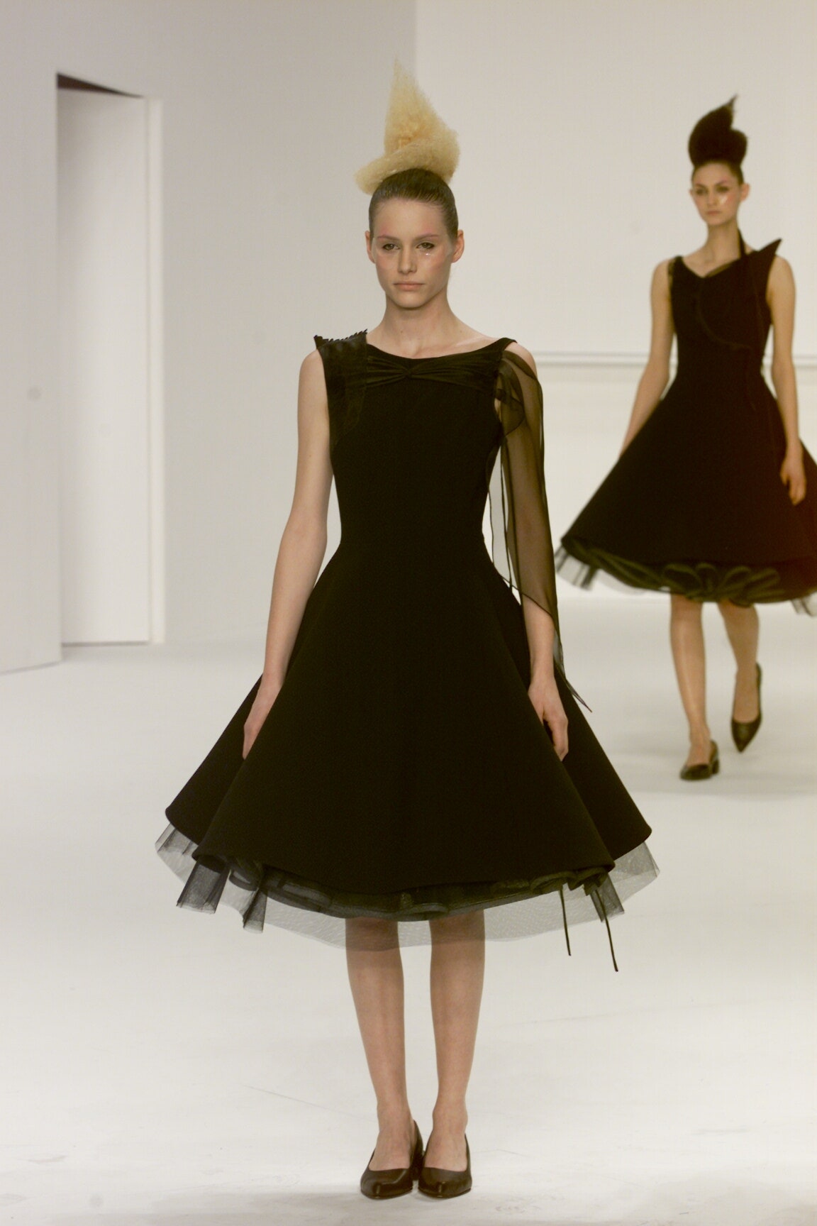 Chalayan F/W 00 Look 229