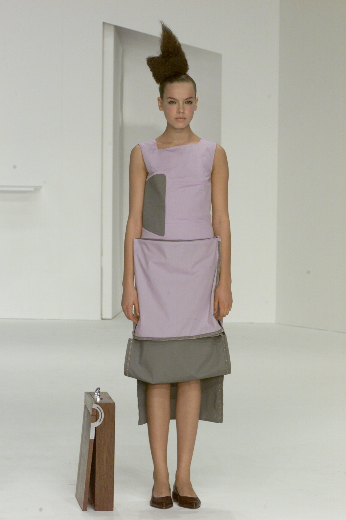 Chalayan F/W 00 Look 304