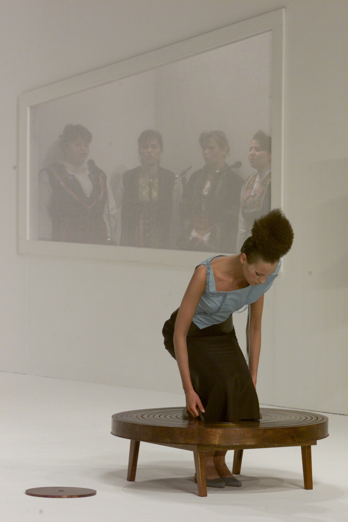Chalayan F/W 00 Look 323
