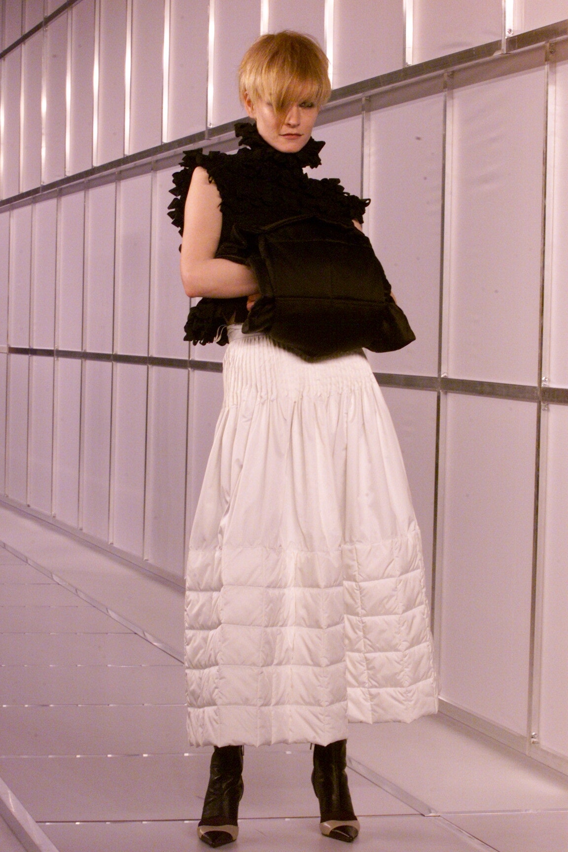 Chanel F/W 00 Look 79
