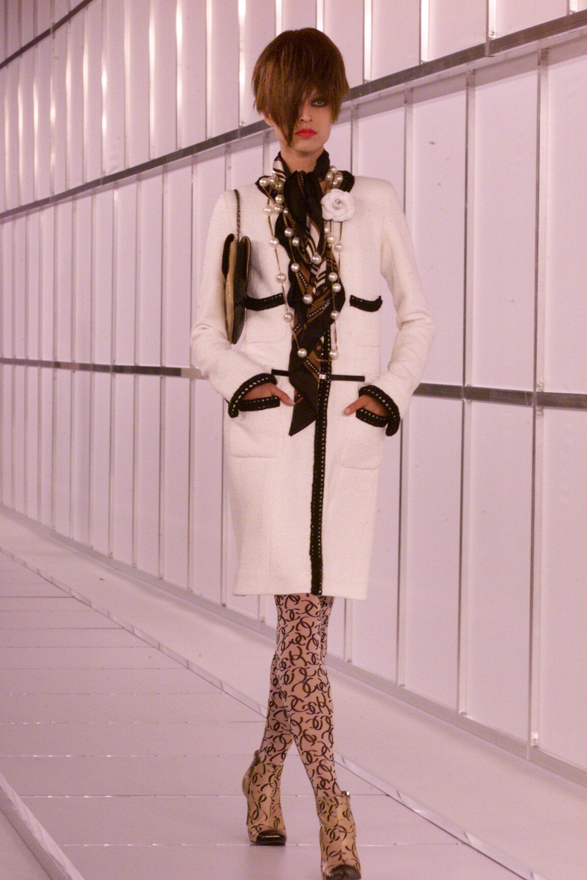 Chanel F/W 00 Look 94