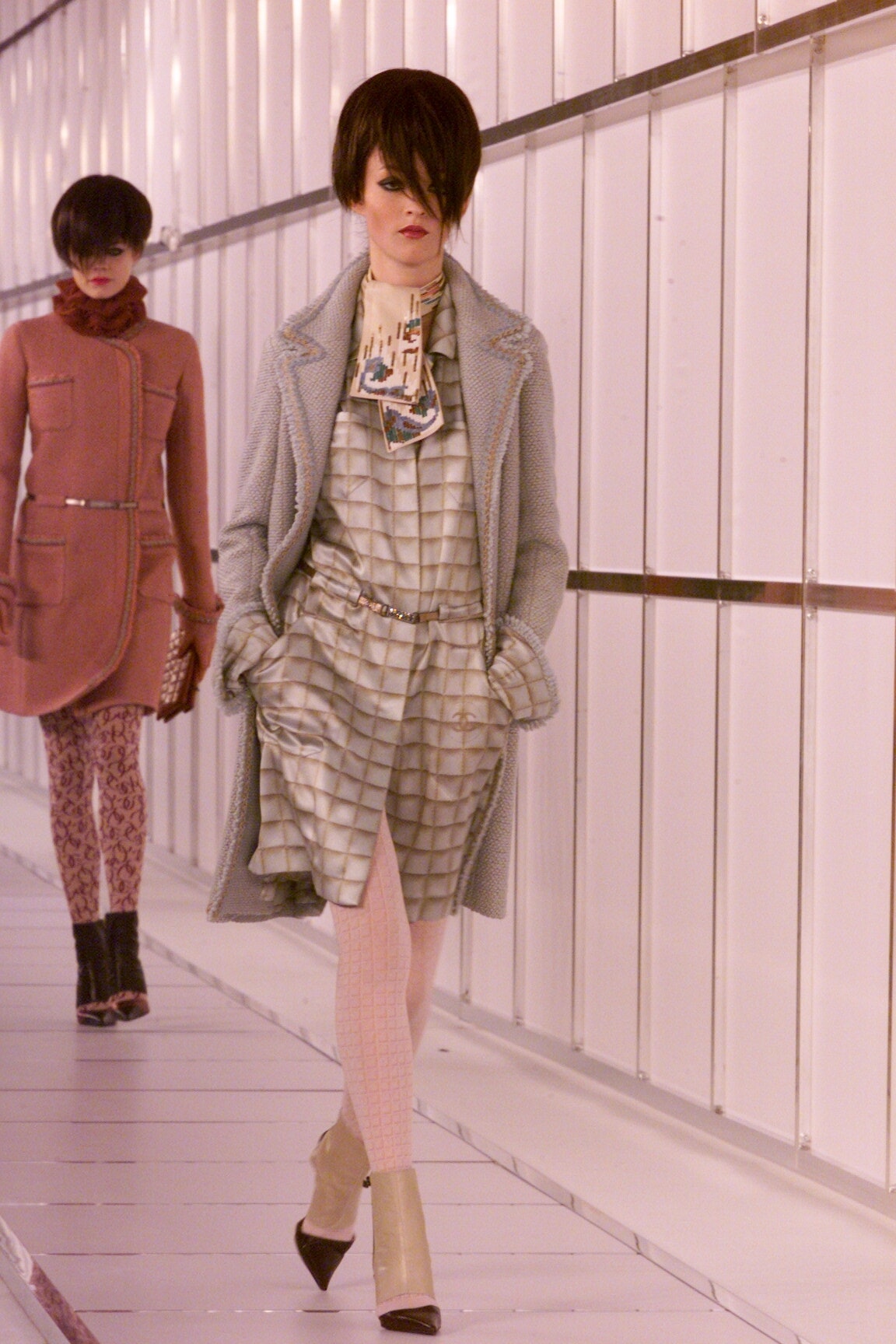 Chanel F/W 00 Look 175