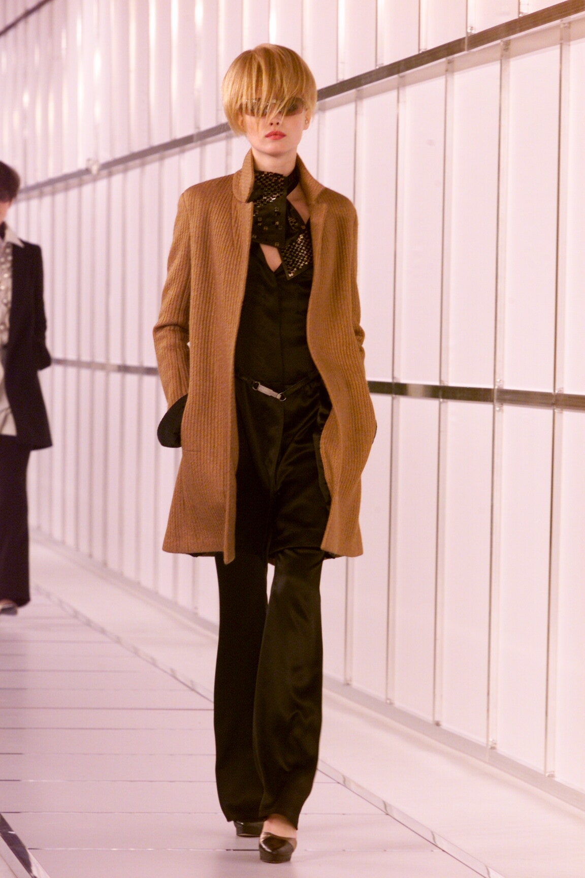 Chanel F/W 00 Look 190
