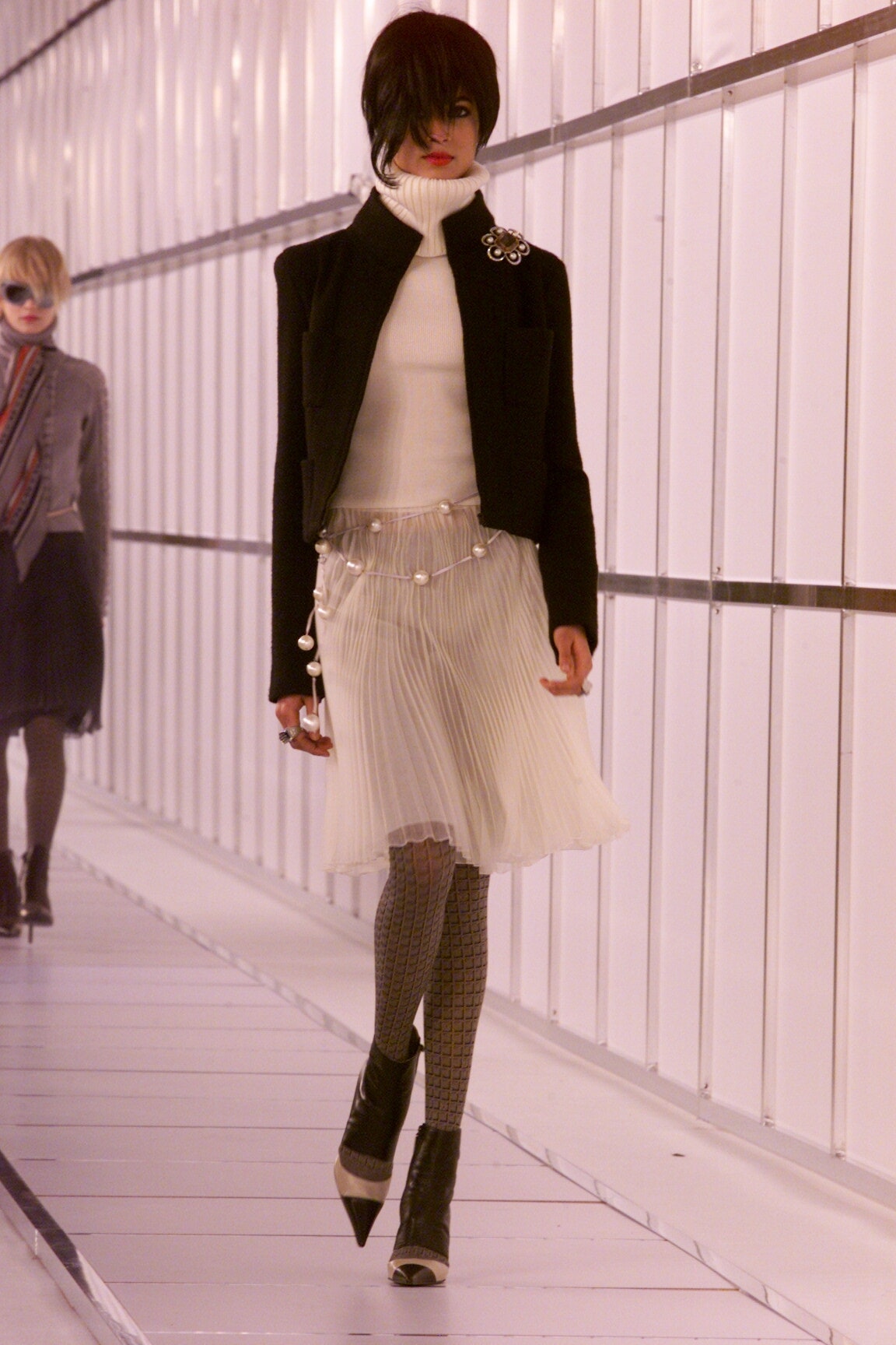 Chanel F/W 00 Look 234