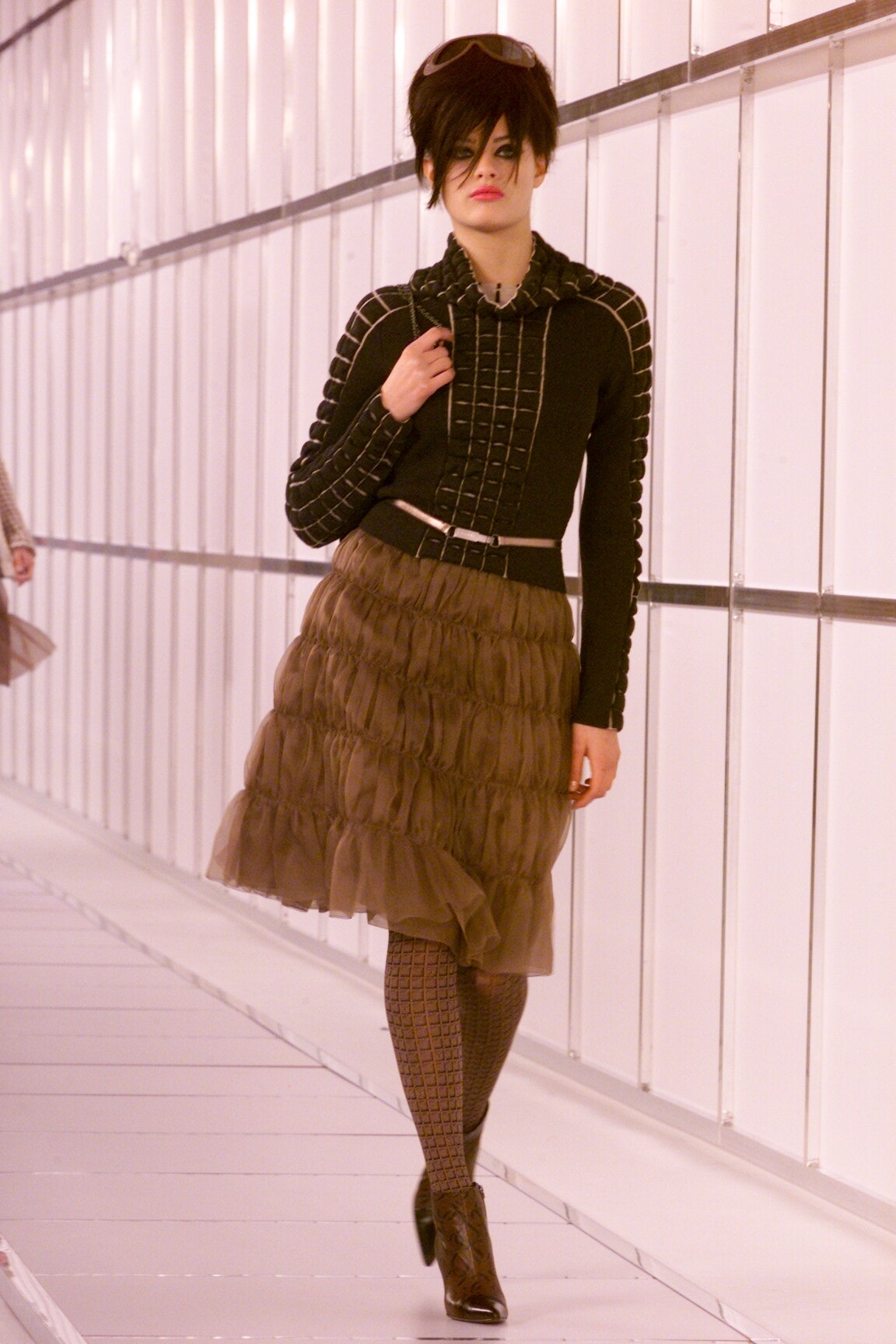 Chanel F/W 00 Look 255