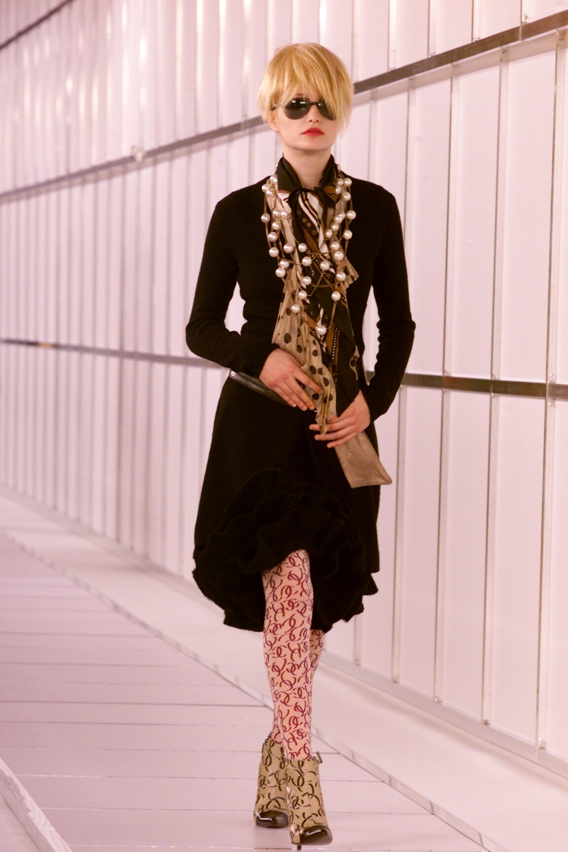 Chanel F/W 00 Look 338