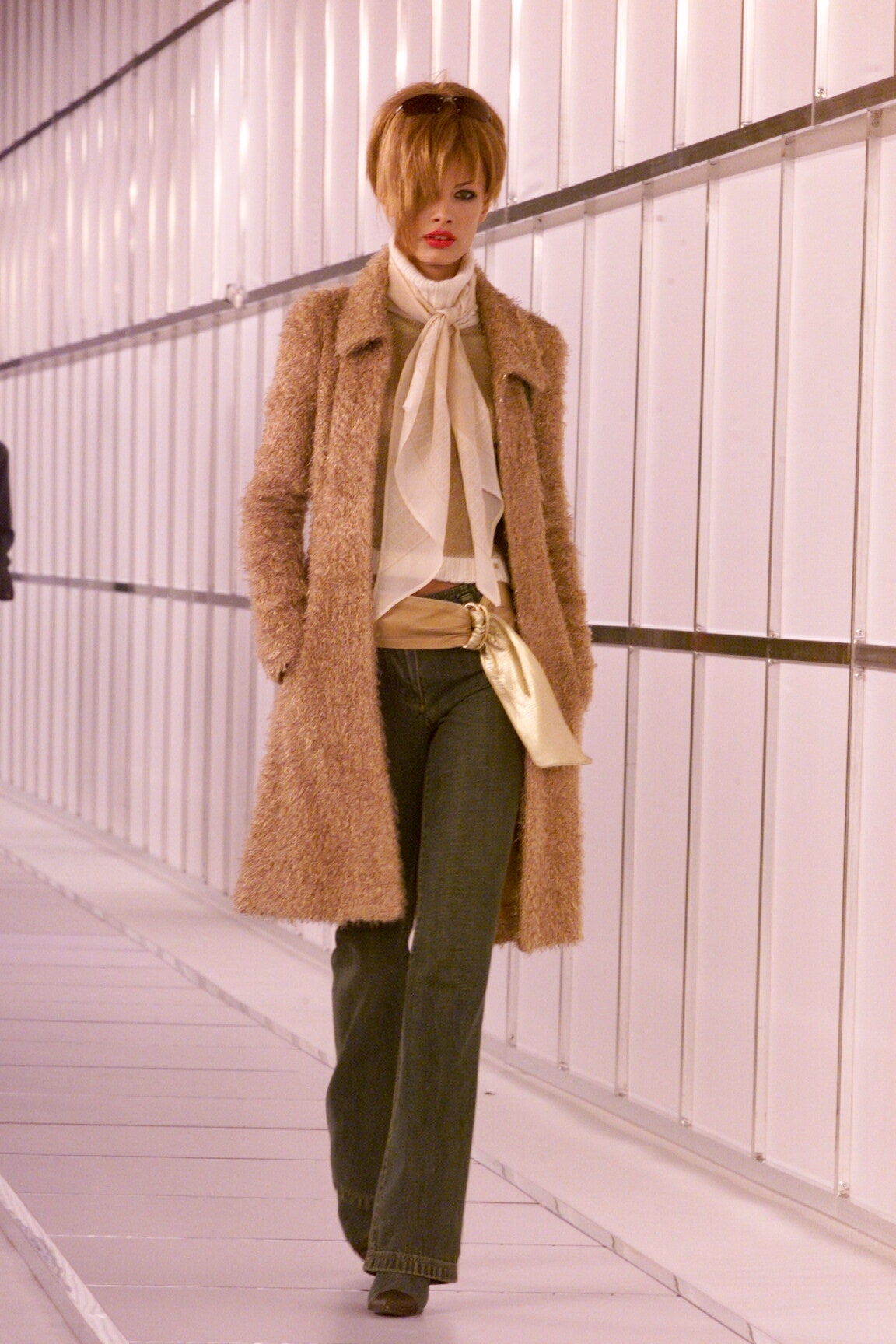 Chanel F/W 00 Look 353