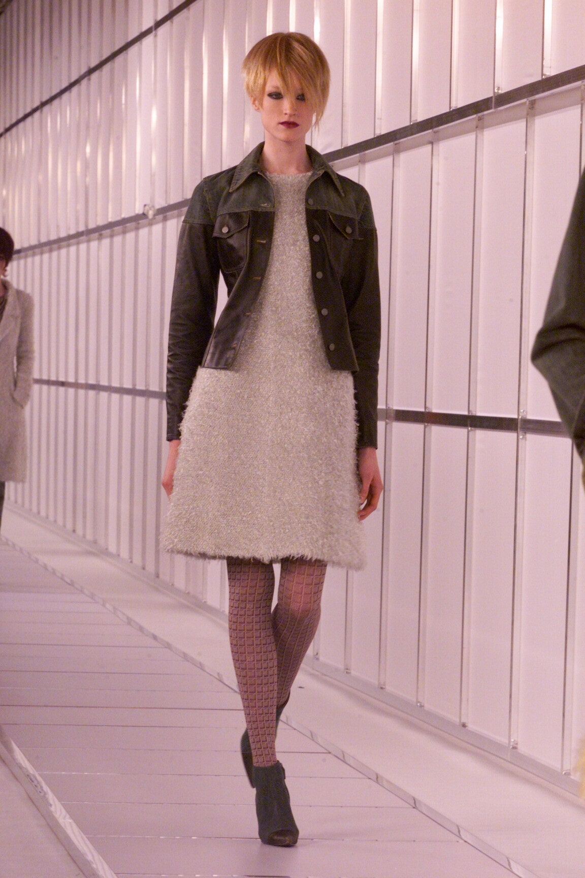 Chanel F/W 00 Look 365