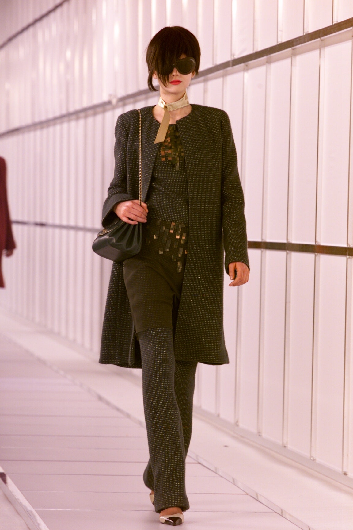 Chanel F/W 00 Look 420