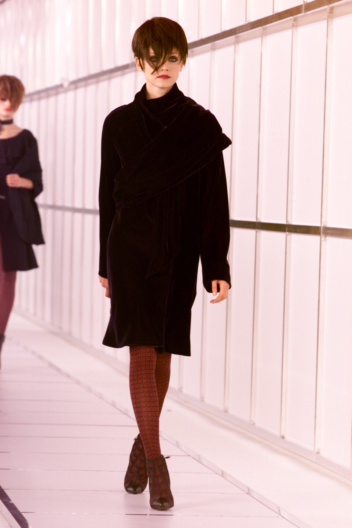 Chanel F/W 00 Look 496