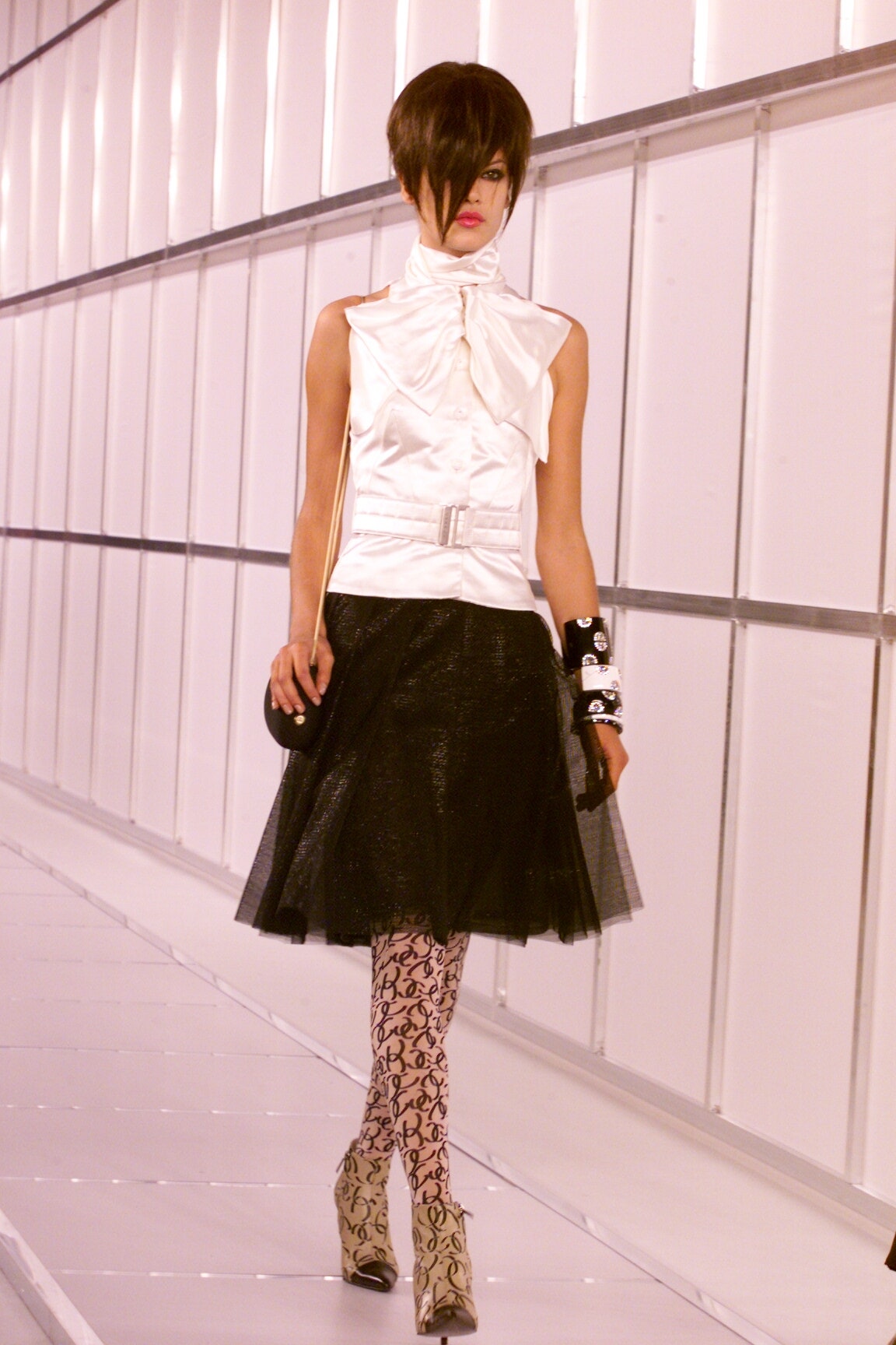 Chanel F/W 00 Look 542