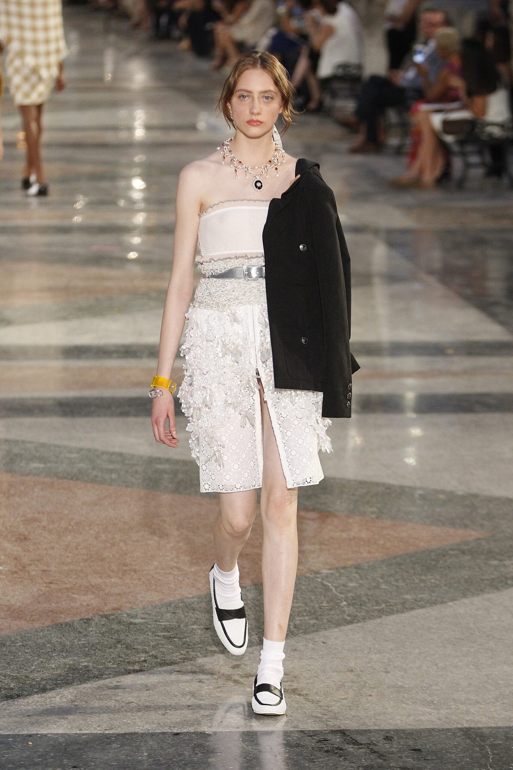 Chanel Resort 17 Look 225