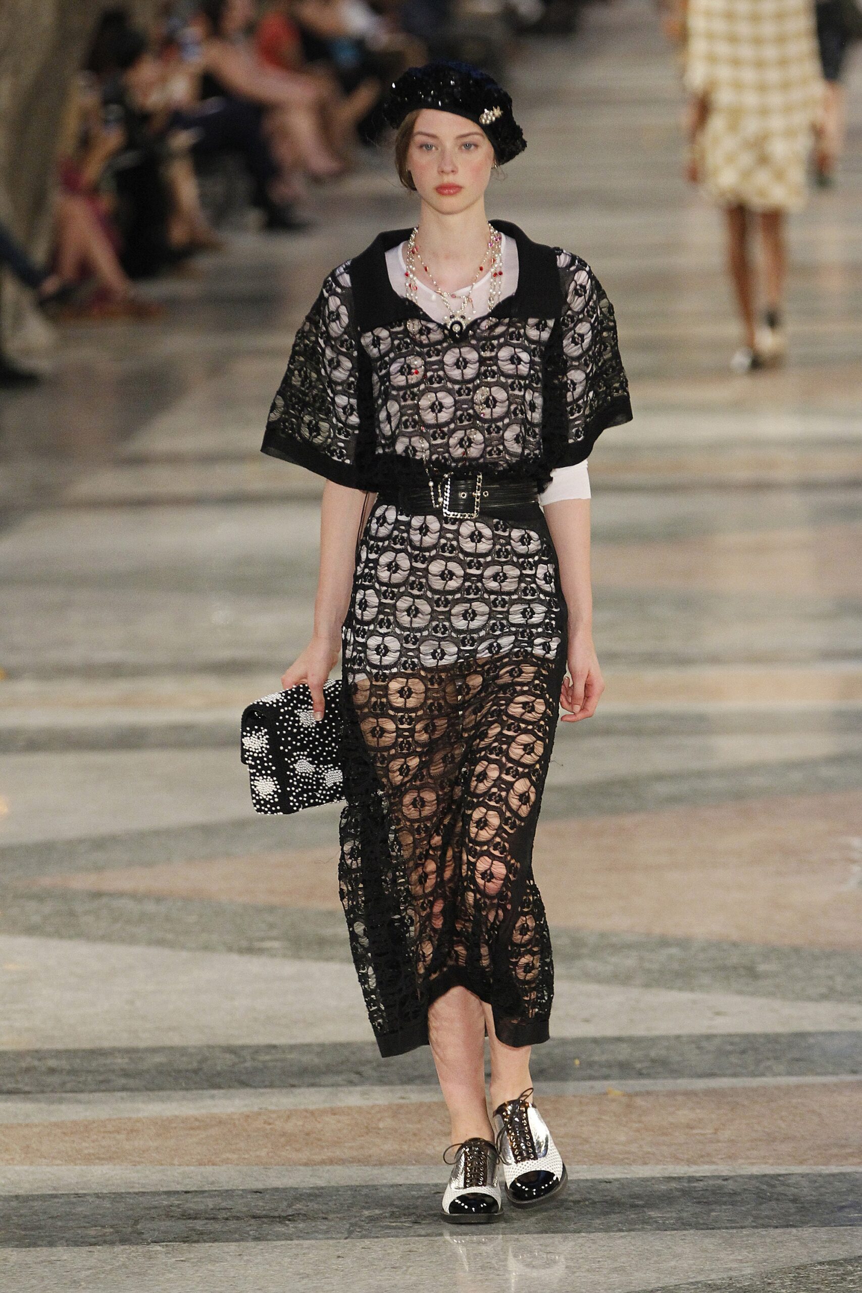 Chanel Resort 17 Look 229