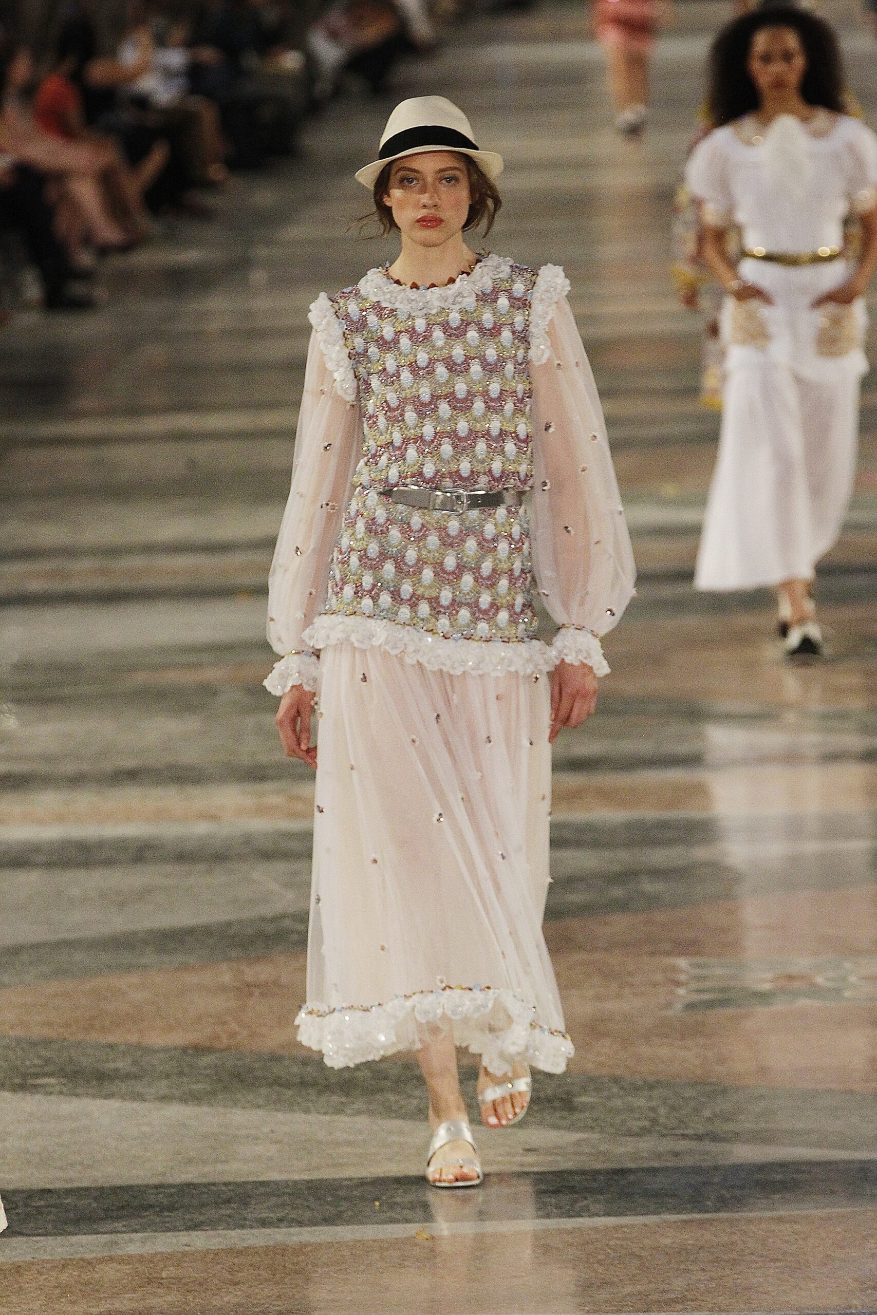Chanel Resort 17 Look 564