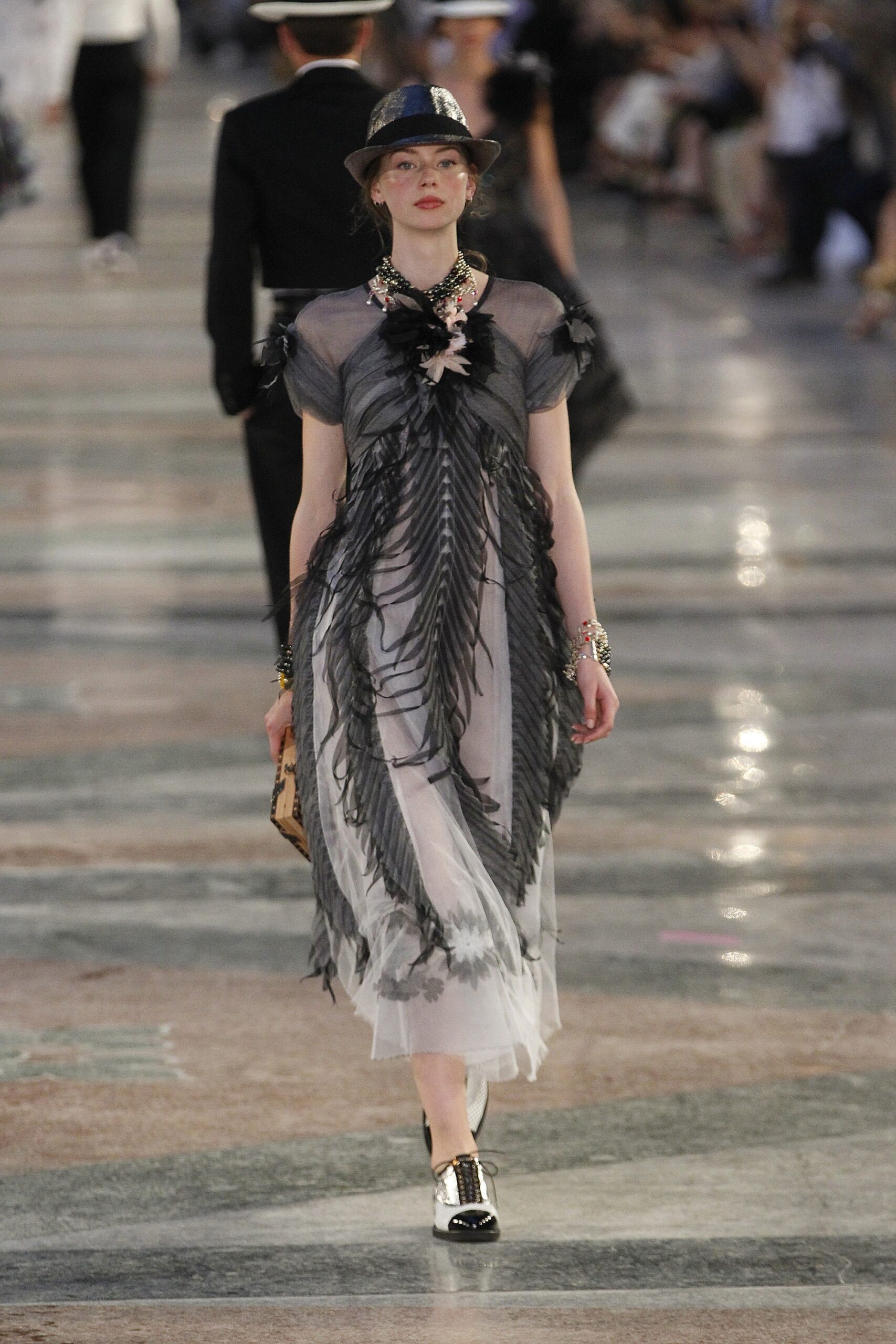 Chanel Resort 17 Look 705