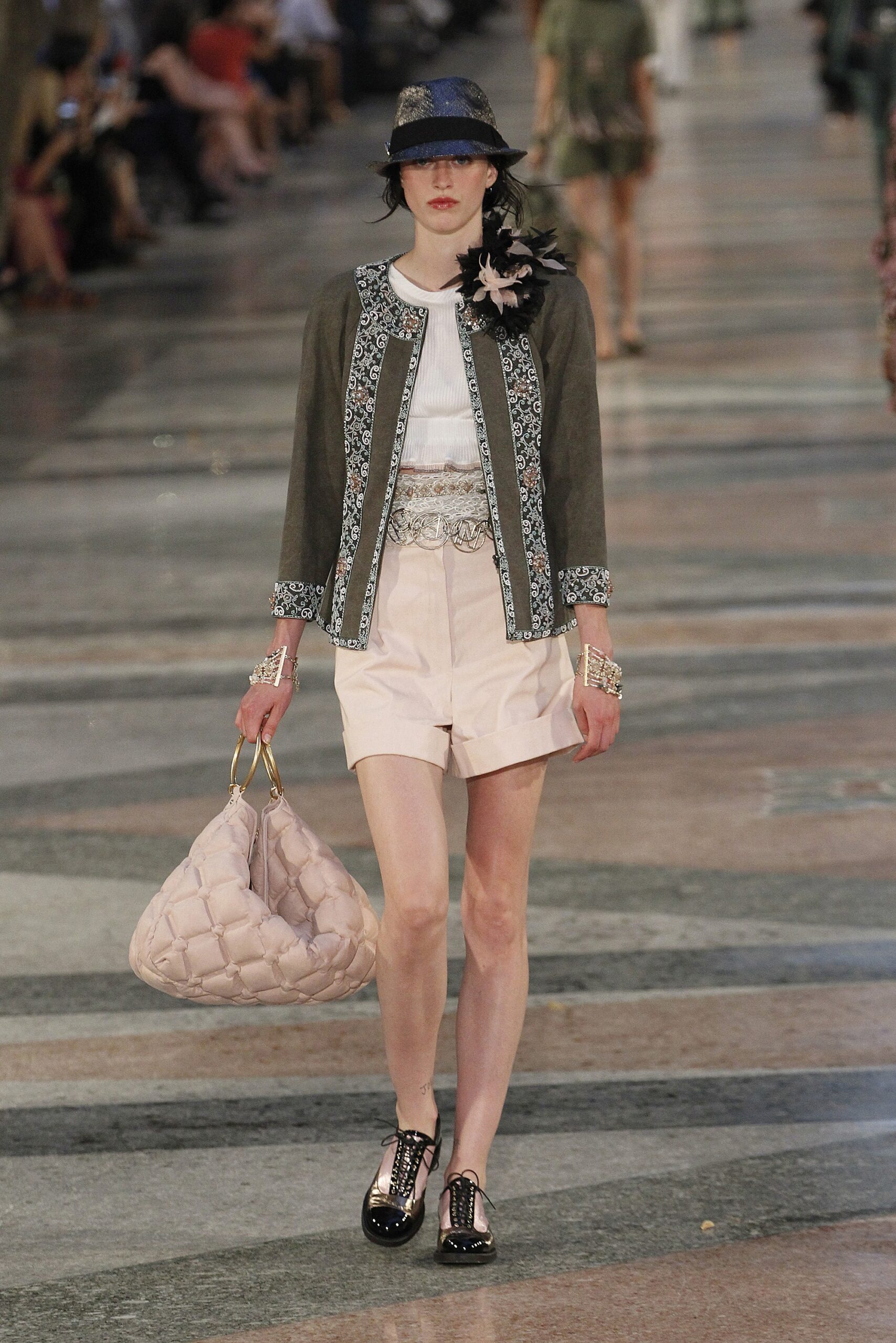Chanel Resort 17 Look 864