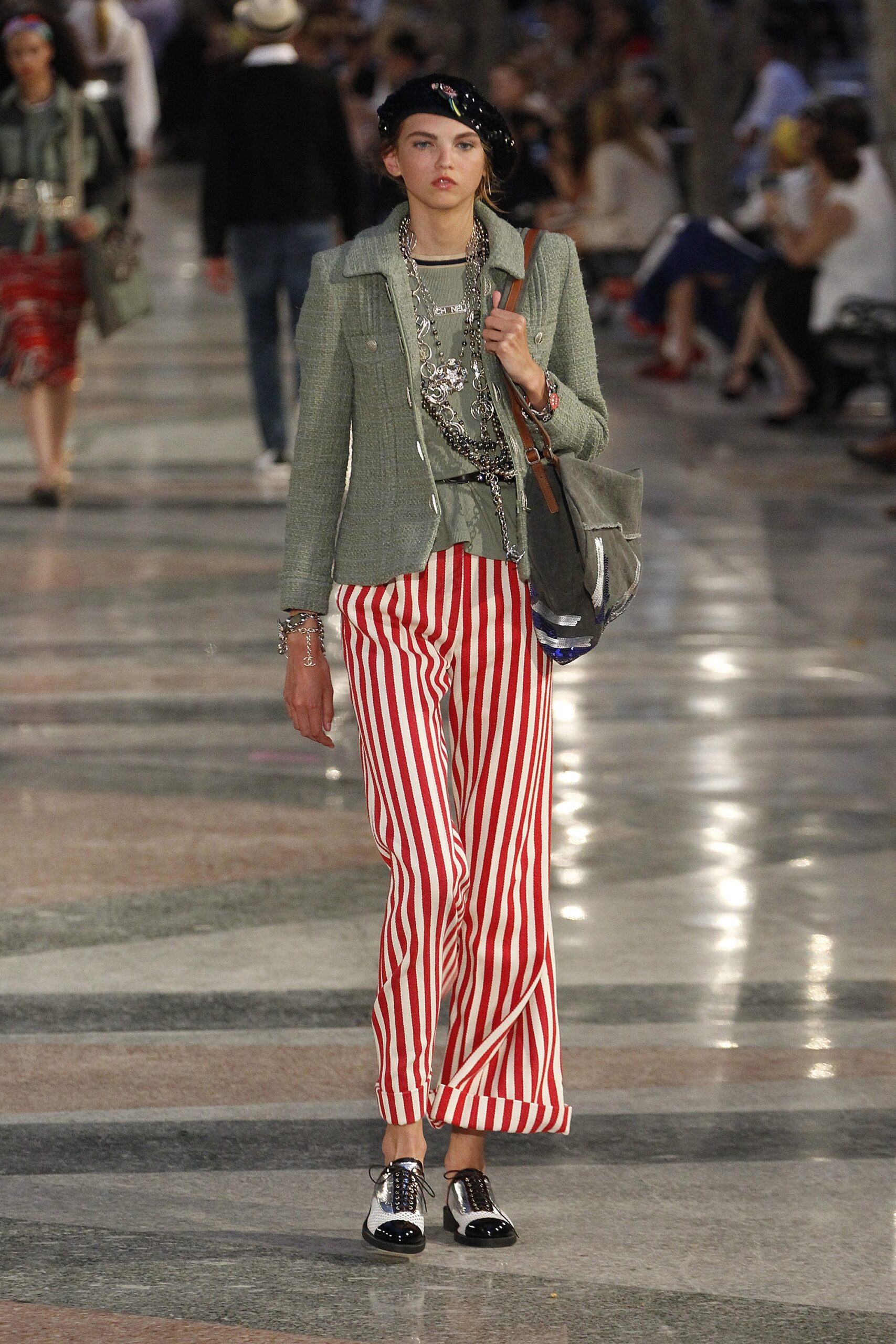 Chanel Resort 17 Look 979
