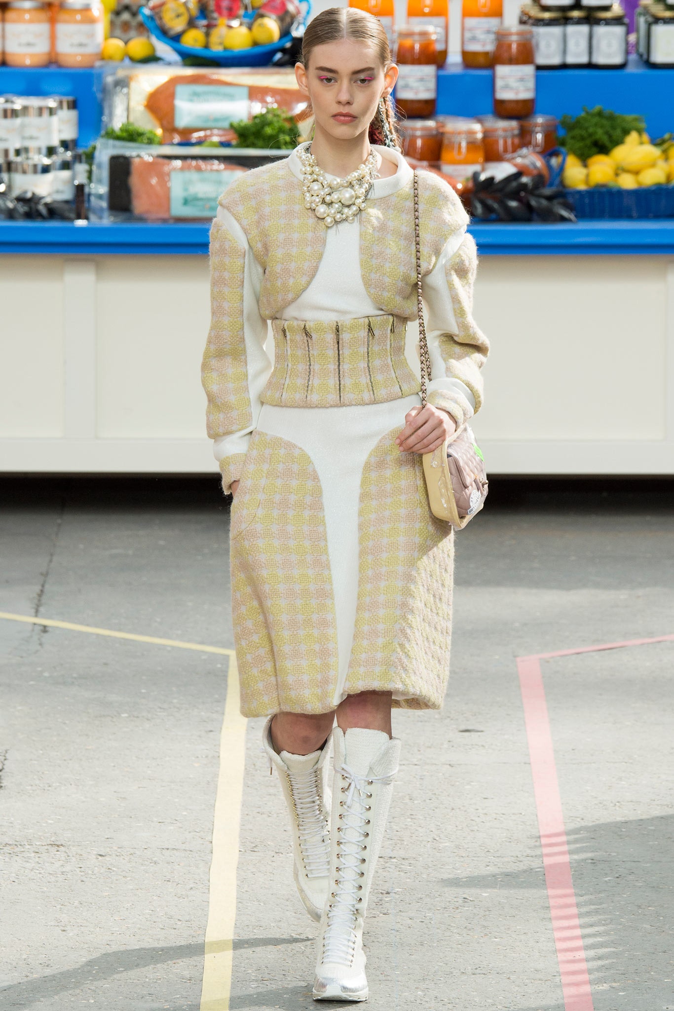 Chanel F/W 14 Look 183