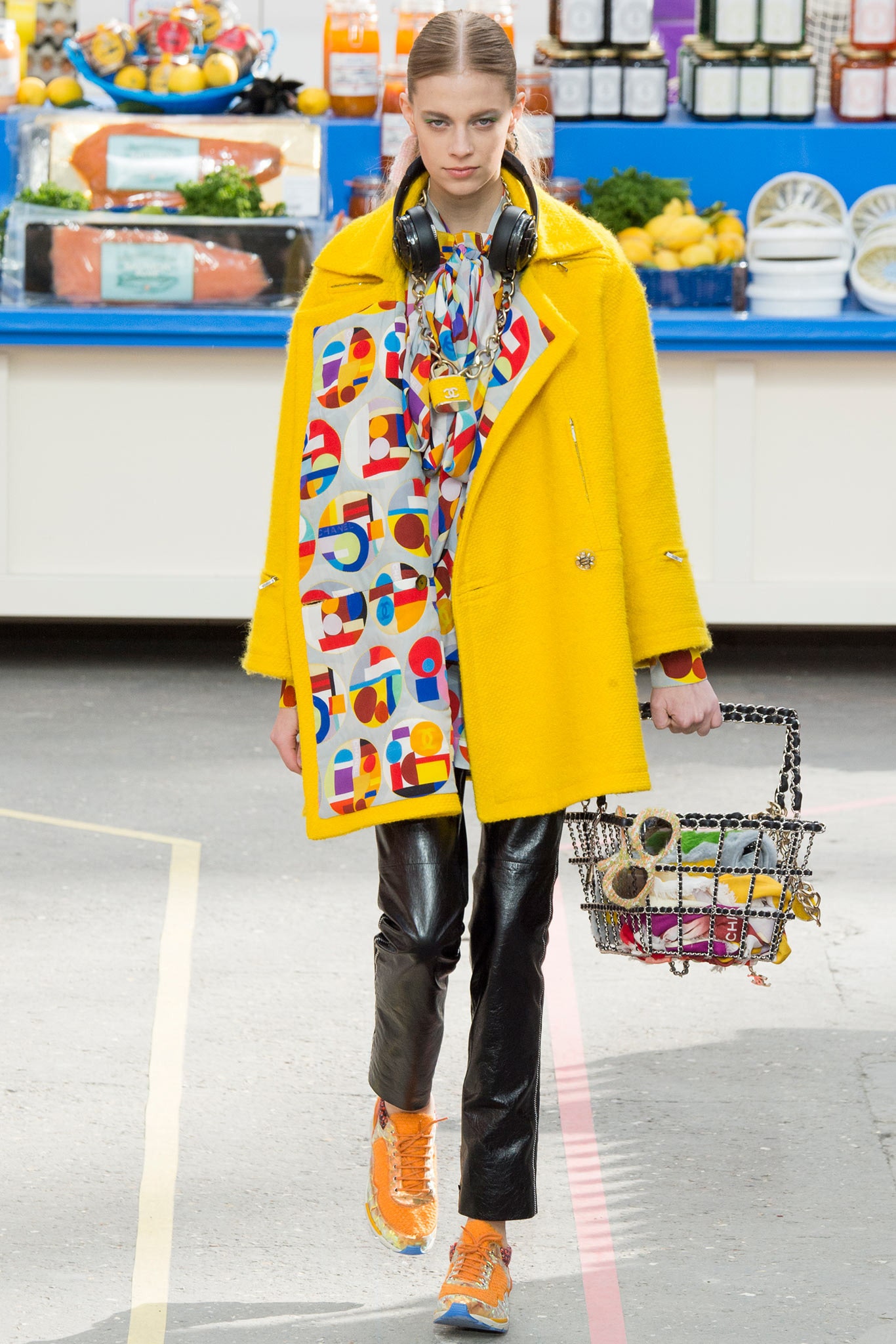 Chanel F/W 14 Look 258