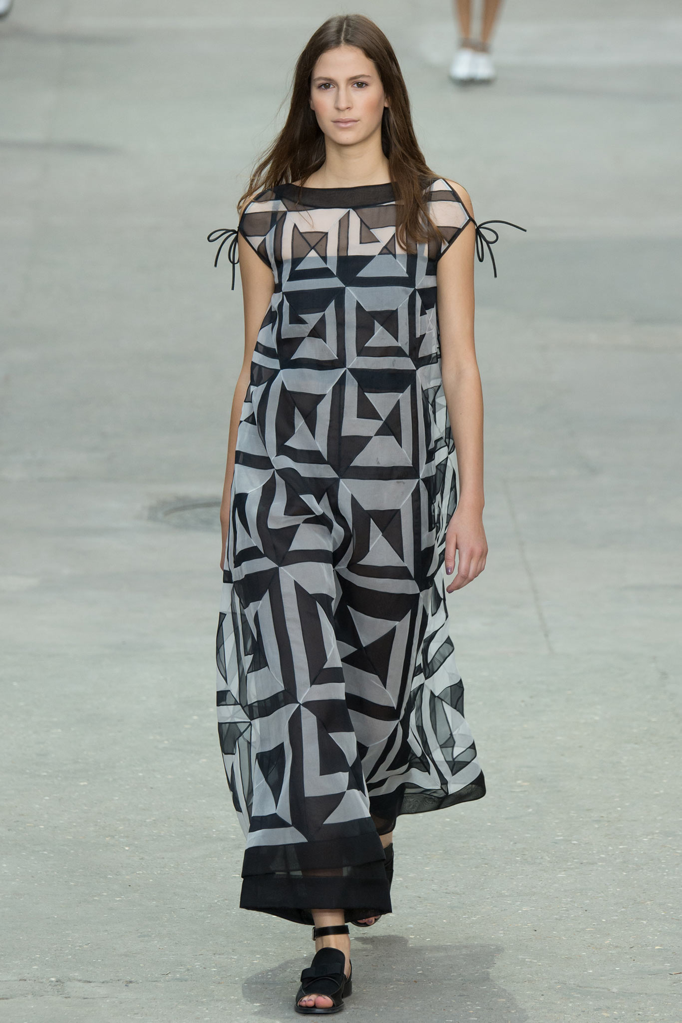 Chanel S/S 15 Look 602