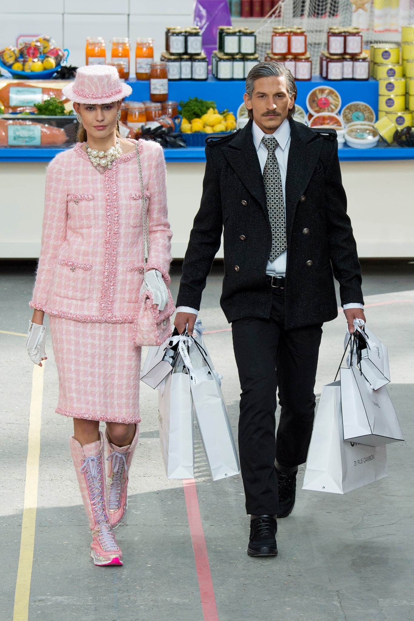 Chanel F/W 14 Look 353