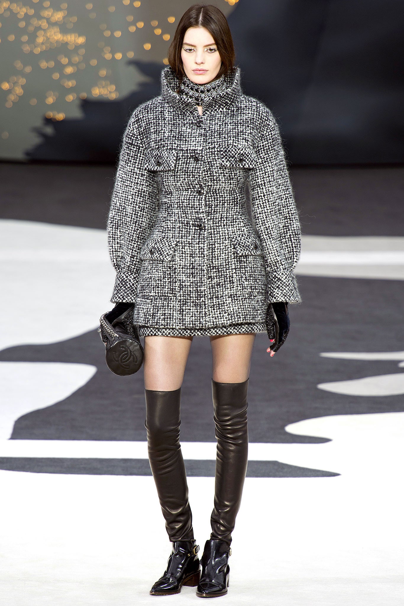 Chanel F/W 13 Look 27
