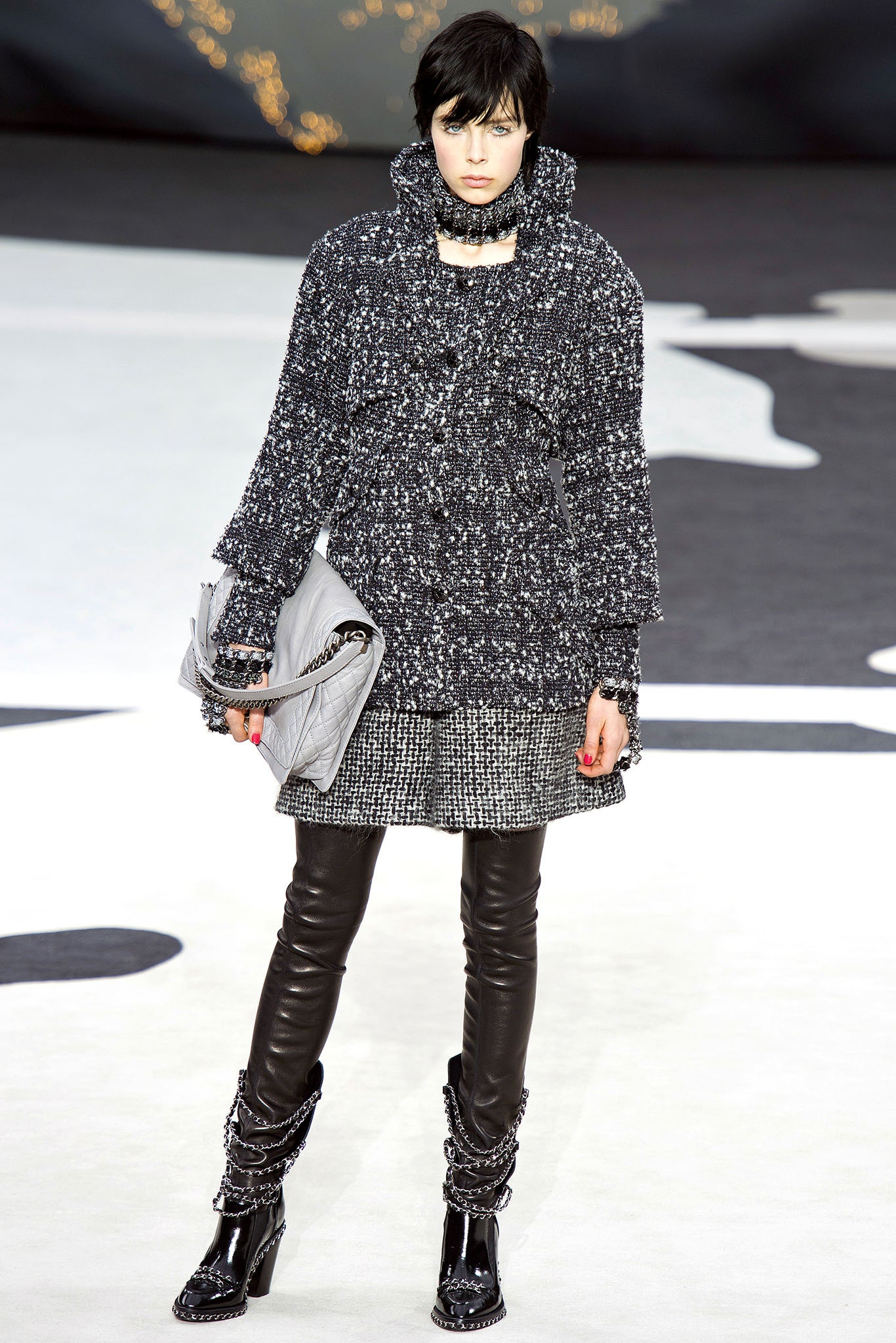 Chanel F/W 13 Look 34