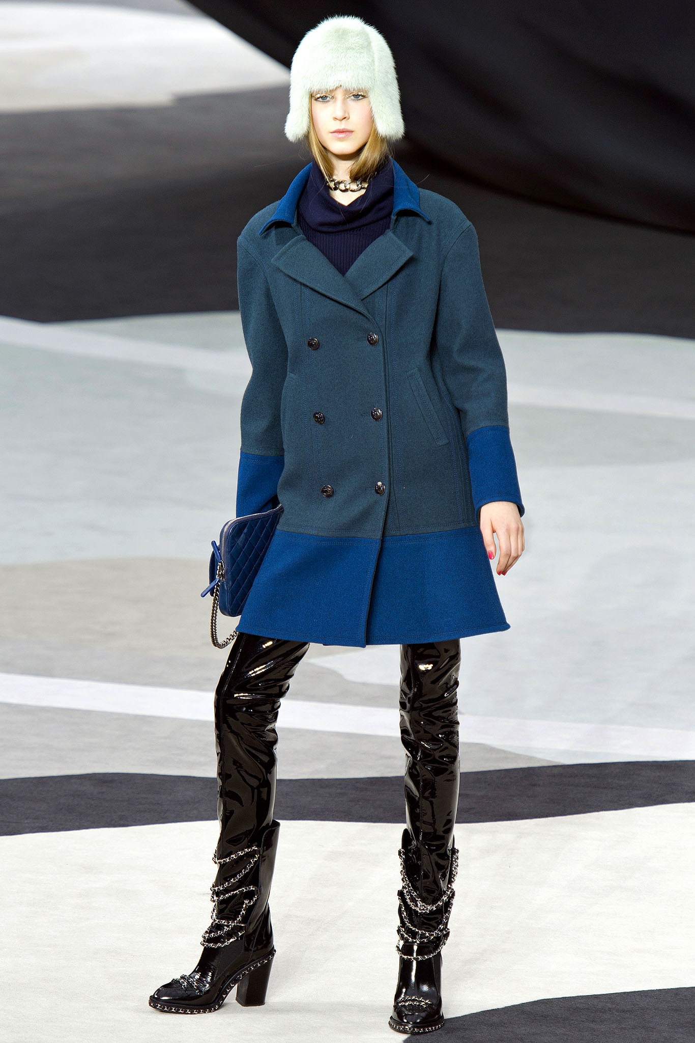 Chanel F/W 13 Look 64