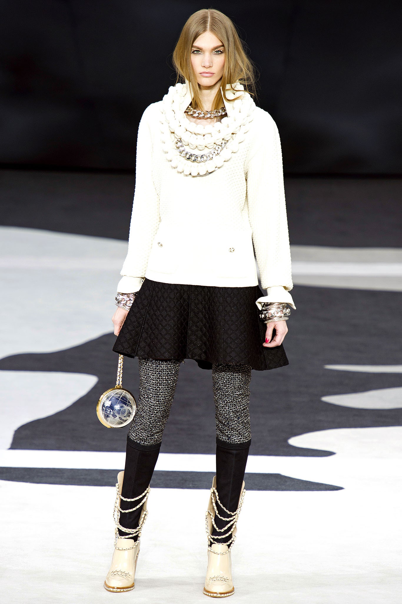 Chanel F/W 13 Look 318