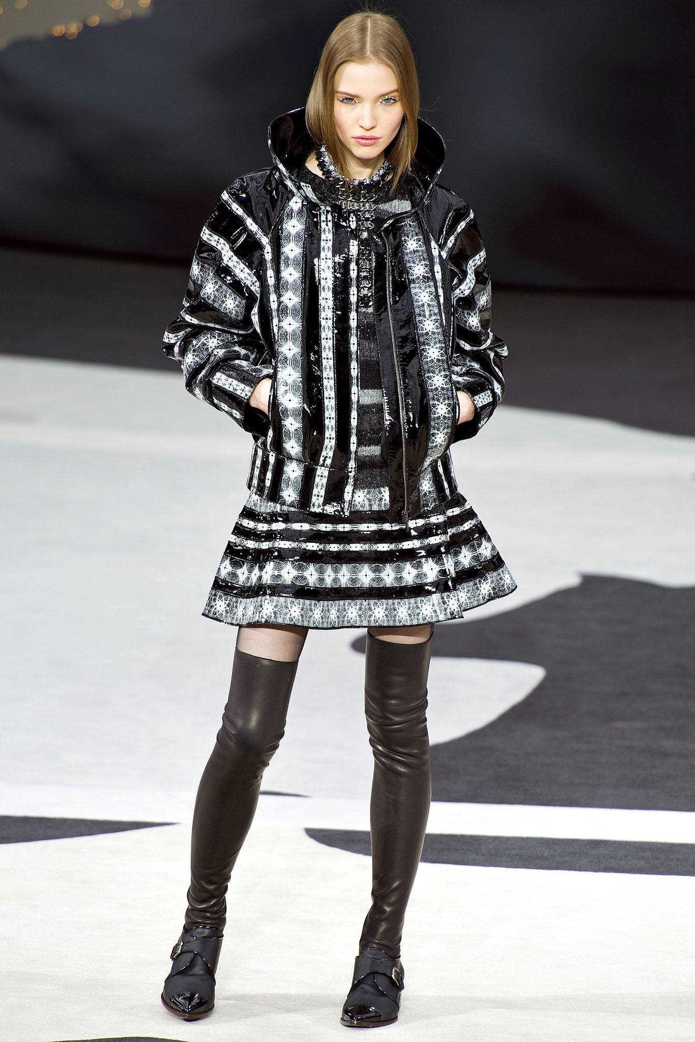 Chanel F/W 13 Look 437