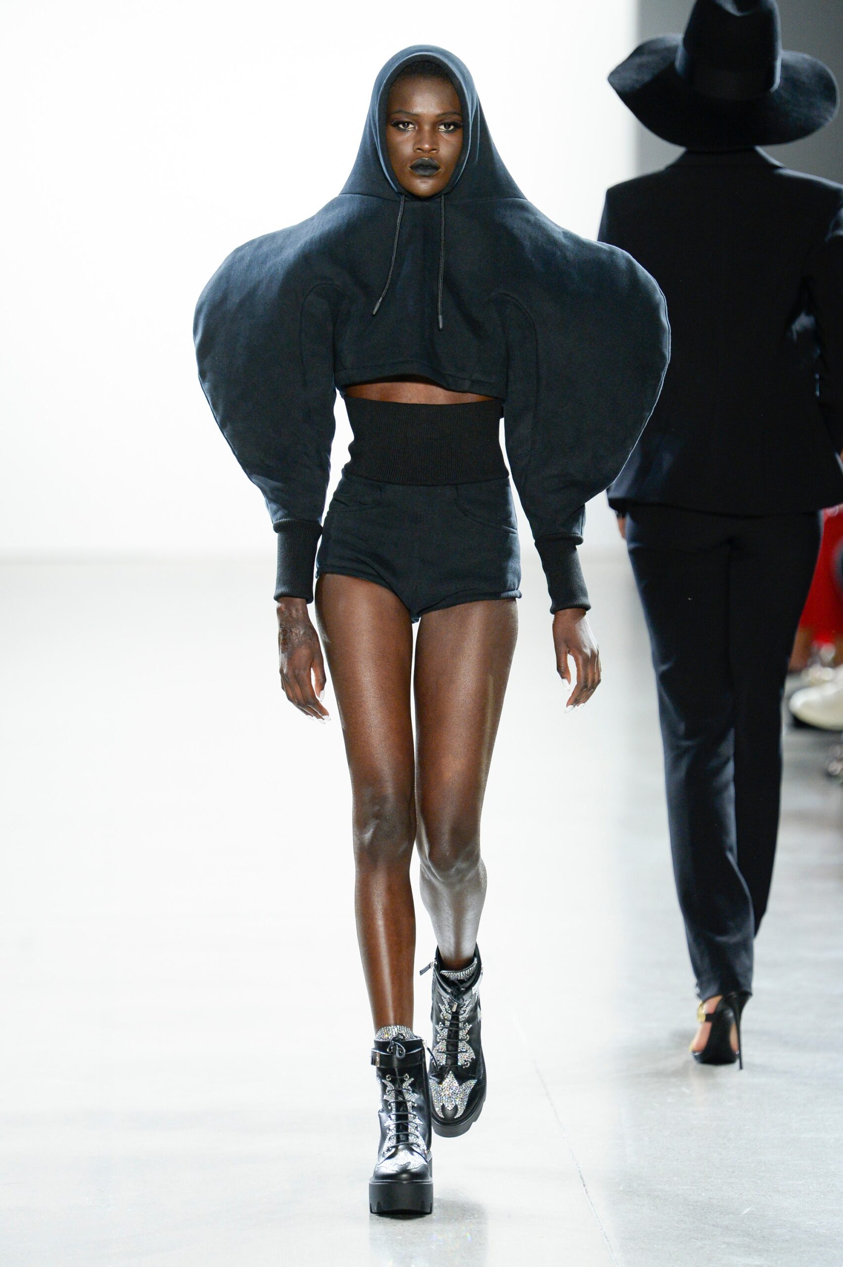 Christian Cowan S/S 19 Look 135