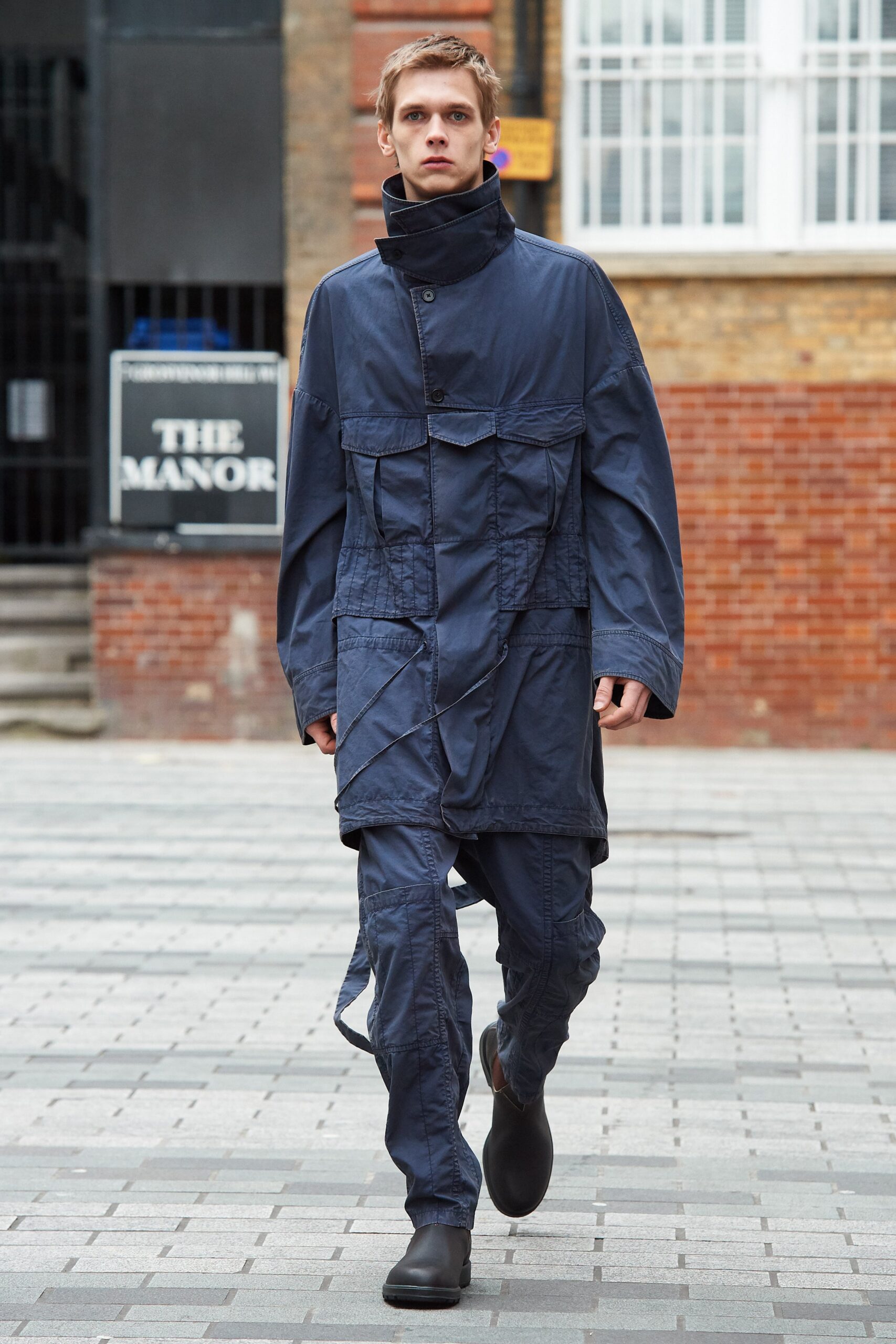 Chalayan F/W 20 Menswear Look 190