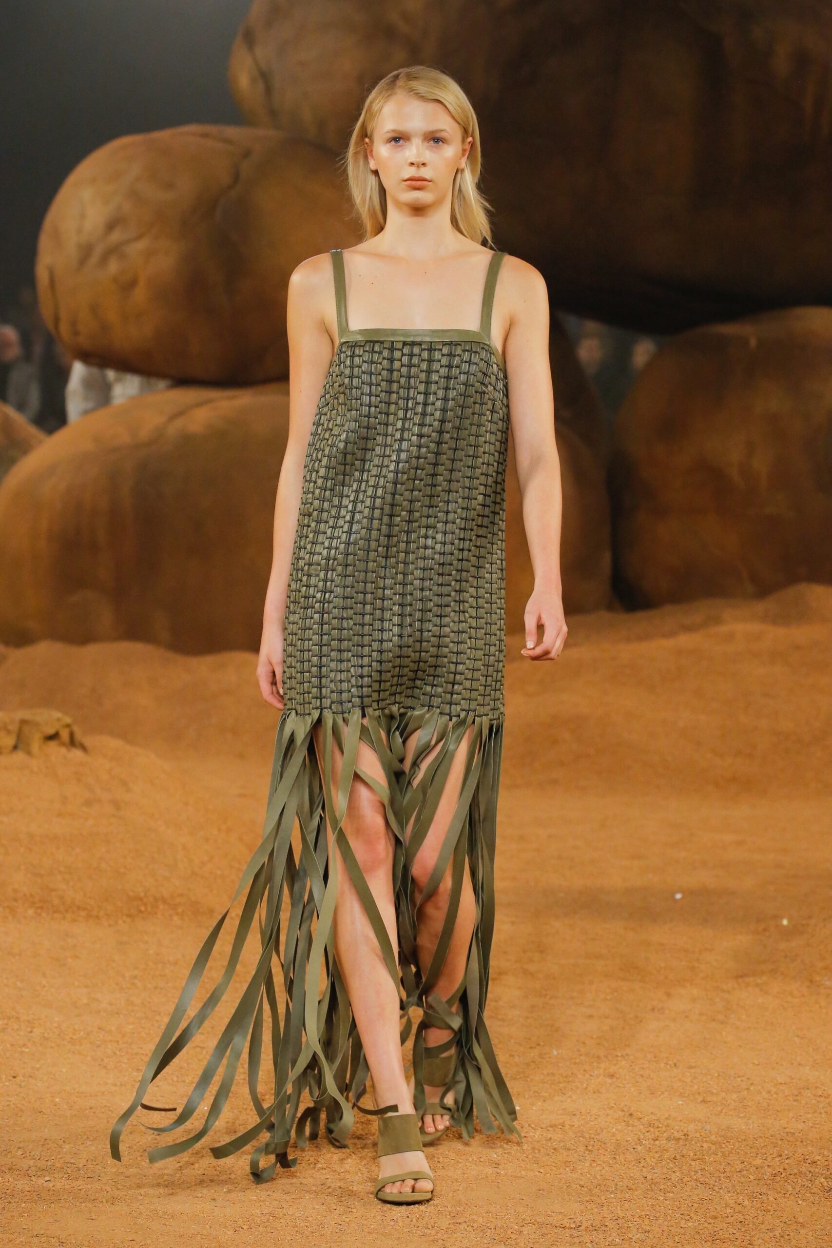 Camilla and Marc Resort 19 Look 174
