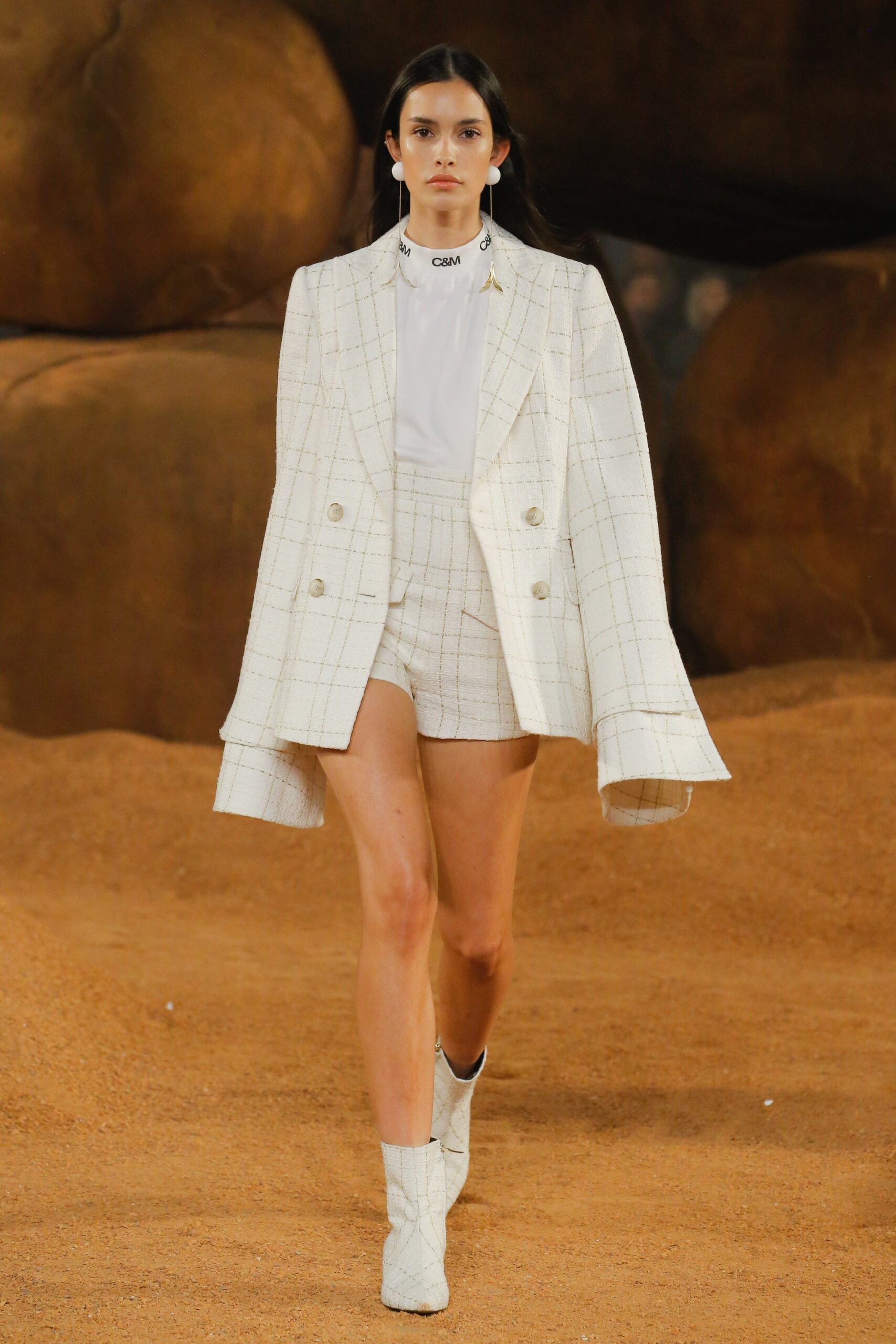 Camilla and Marc Resort 19 Look 256