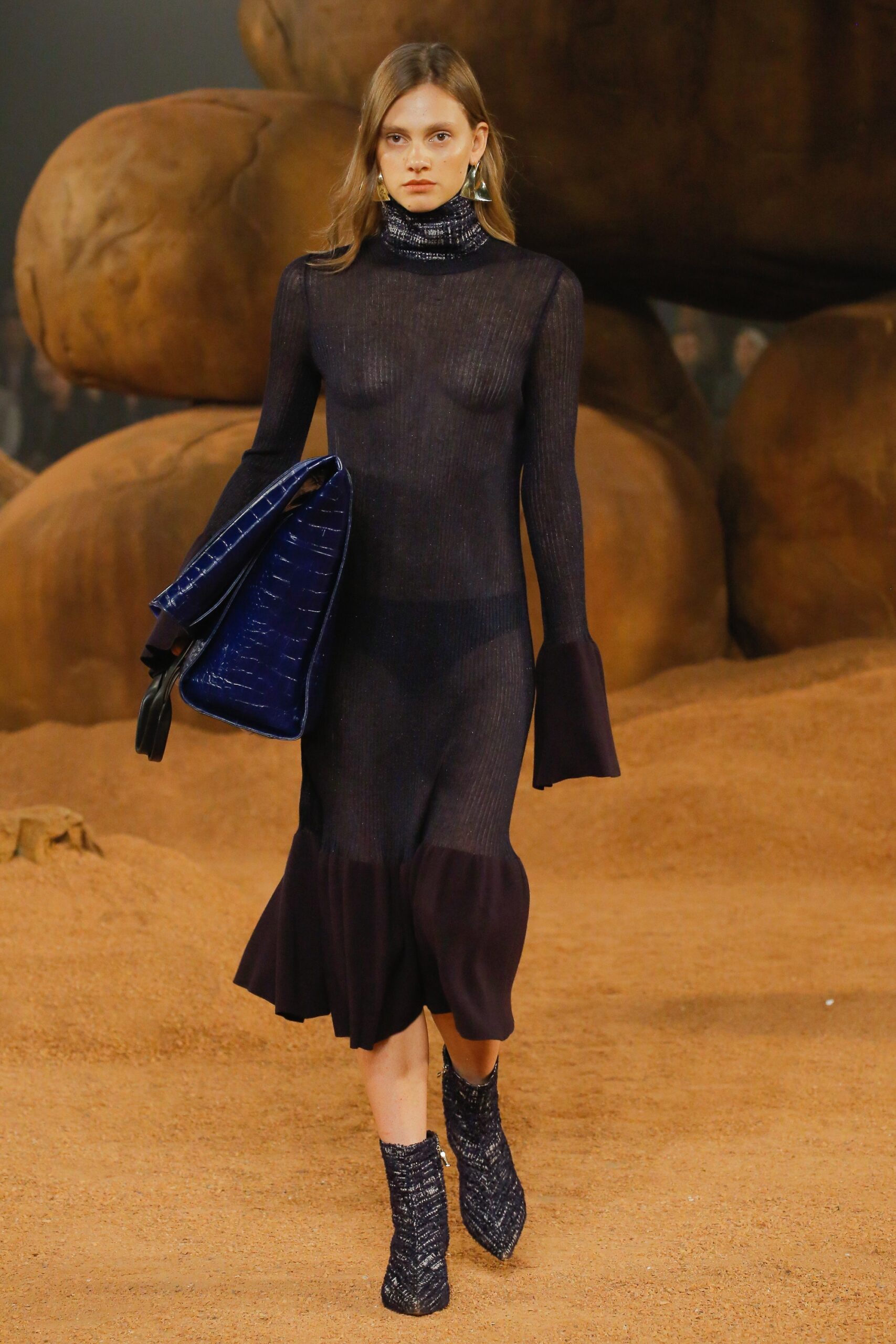 Camilla and Marc Resort 19 Look 307