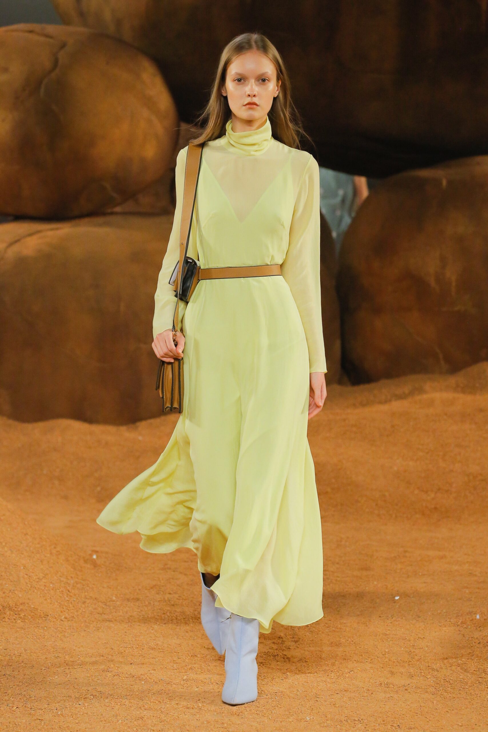 Camilla and Marc Resort 19 Look 411