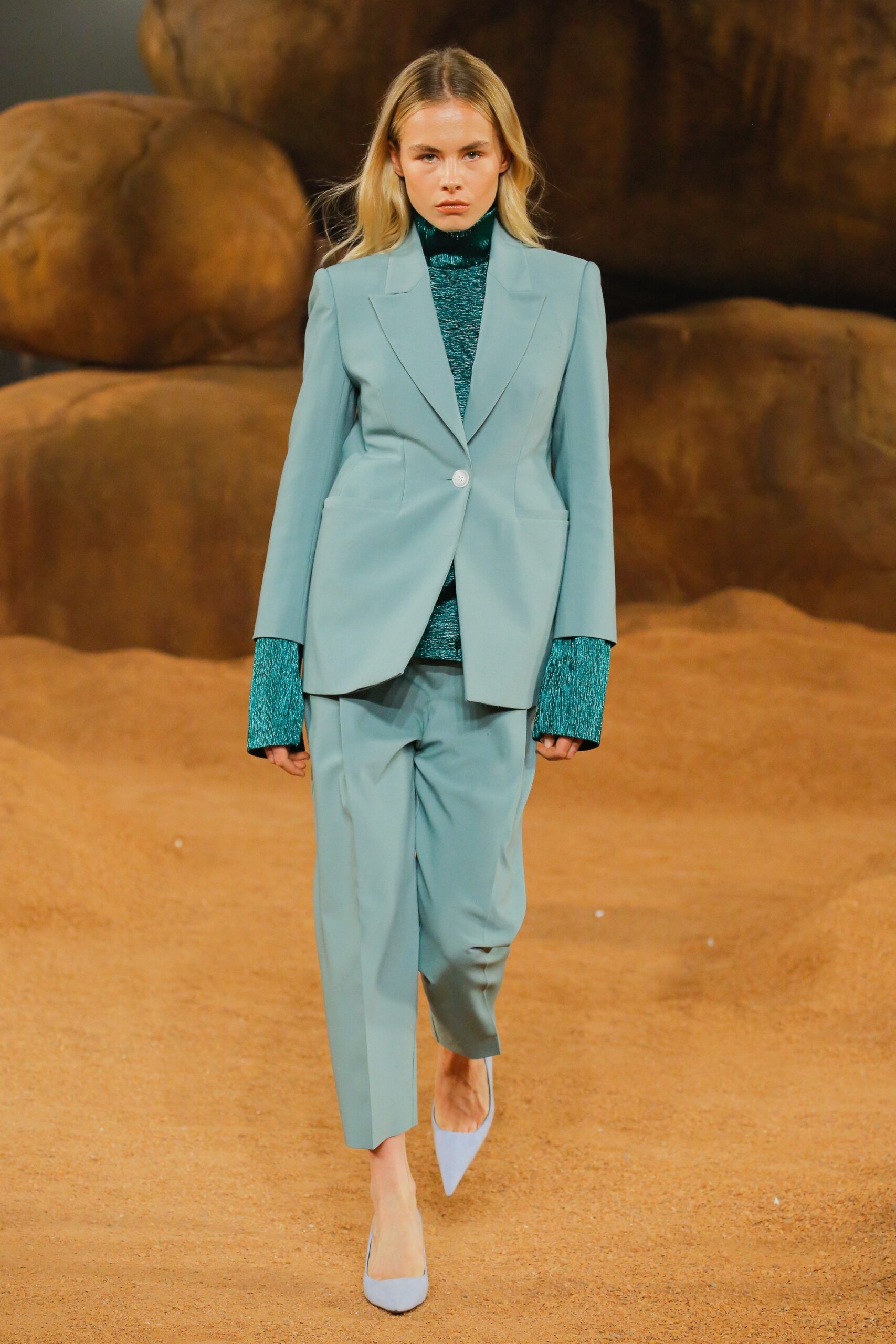 Camilla and Marc Resort 19 Look 450