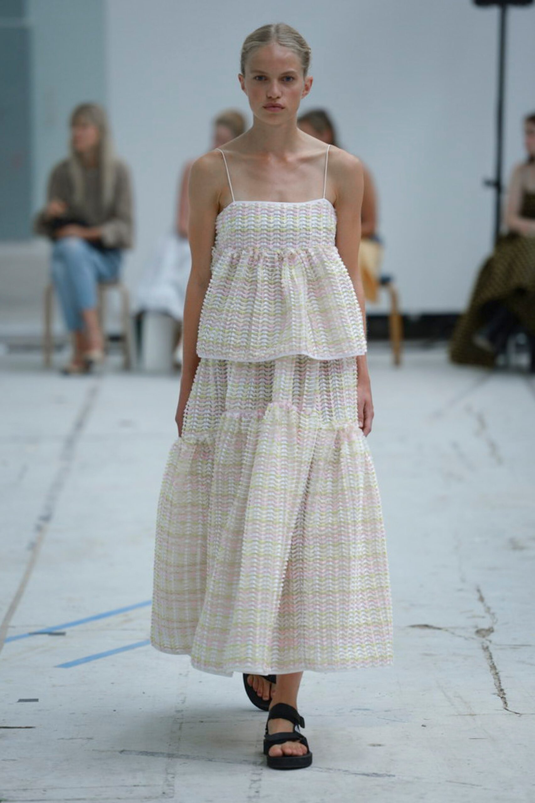 Cecilie Bahnsen Copenhagen S/S 19 Look 319
