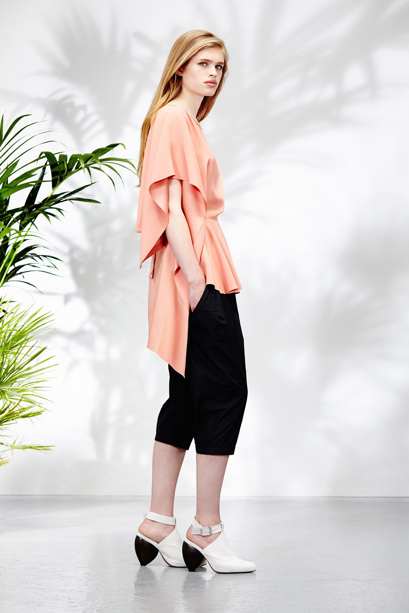Chalayan Resort 14 Look 36
