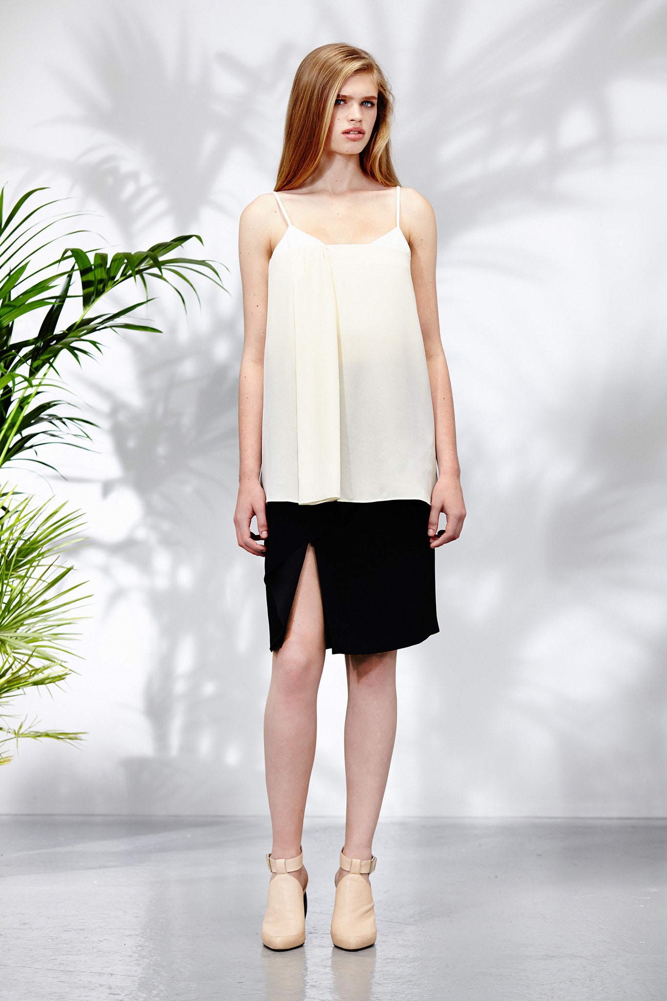 Chalayan Resort 14 Look 44