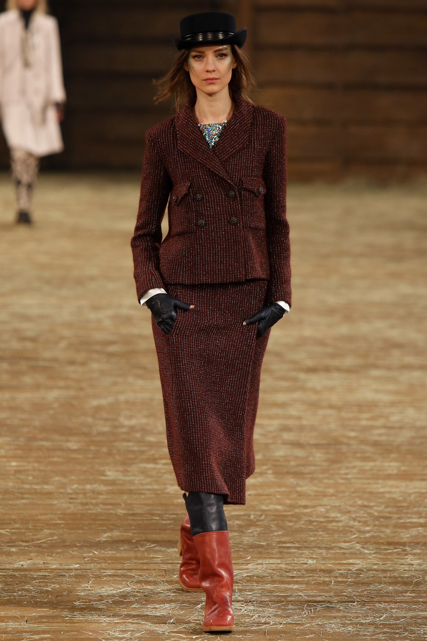 Chanel F/W 14 Look 14