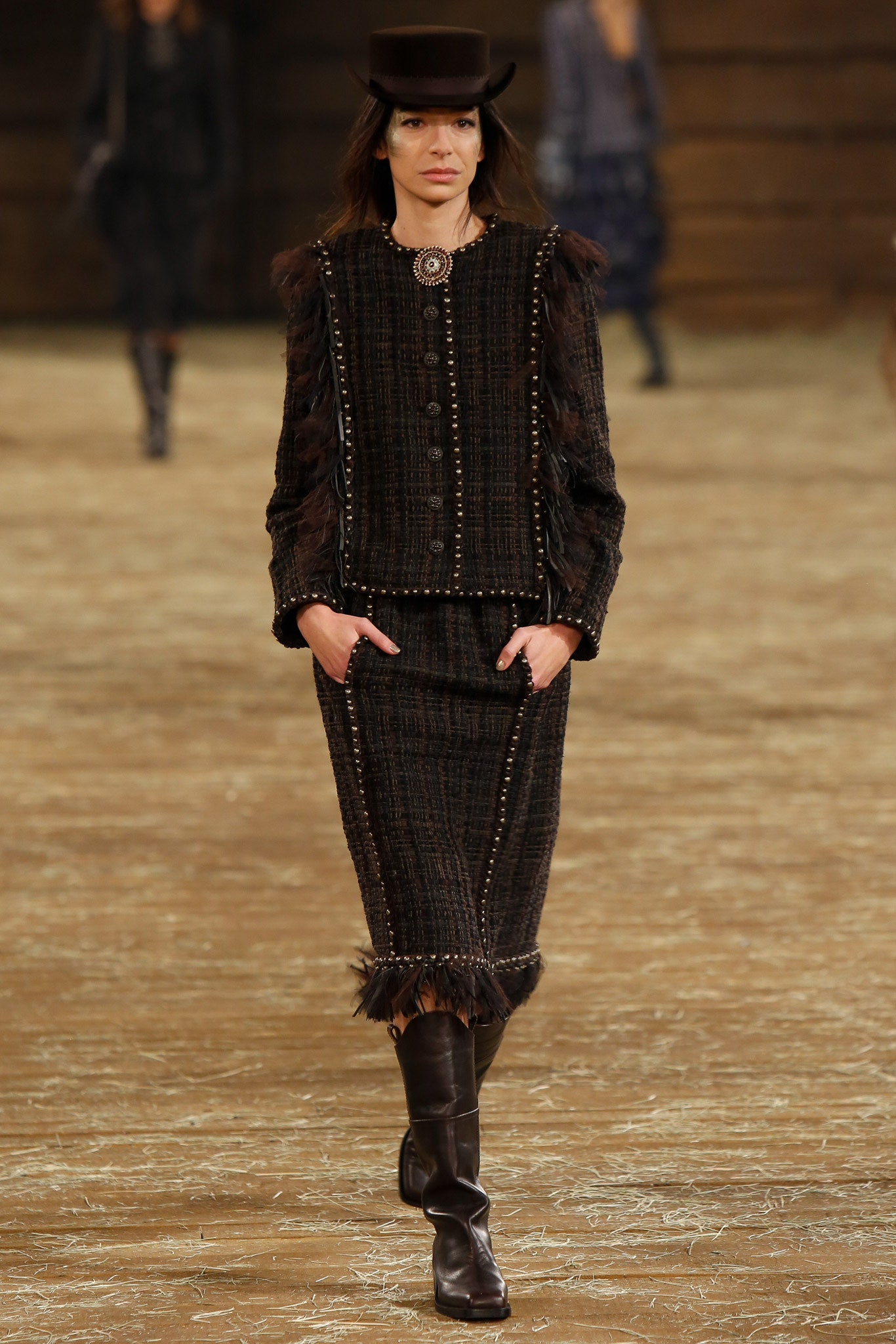 Chanel F/W 14 Look 77